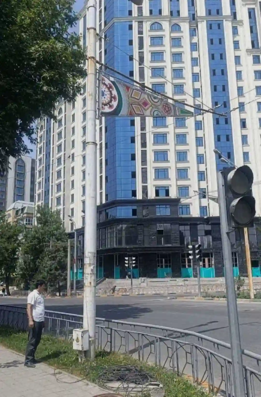 3-к квартира, 3 этаж, 112 м², Исмоил Сомони