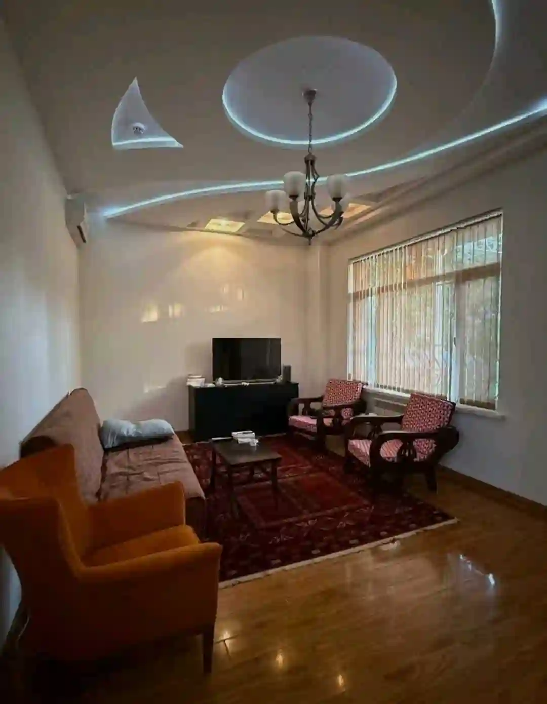 1 этажный, 4-комн. дом, 240 м², 8 соток, Исмоил Сомони