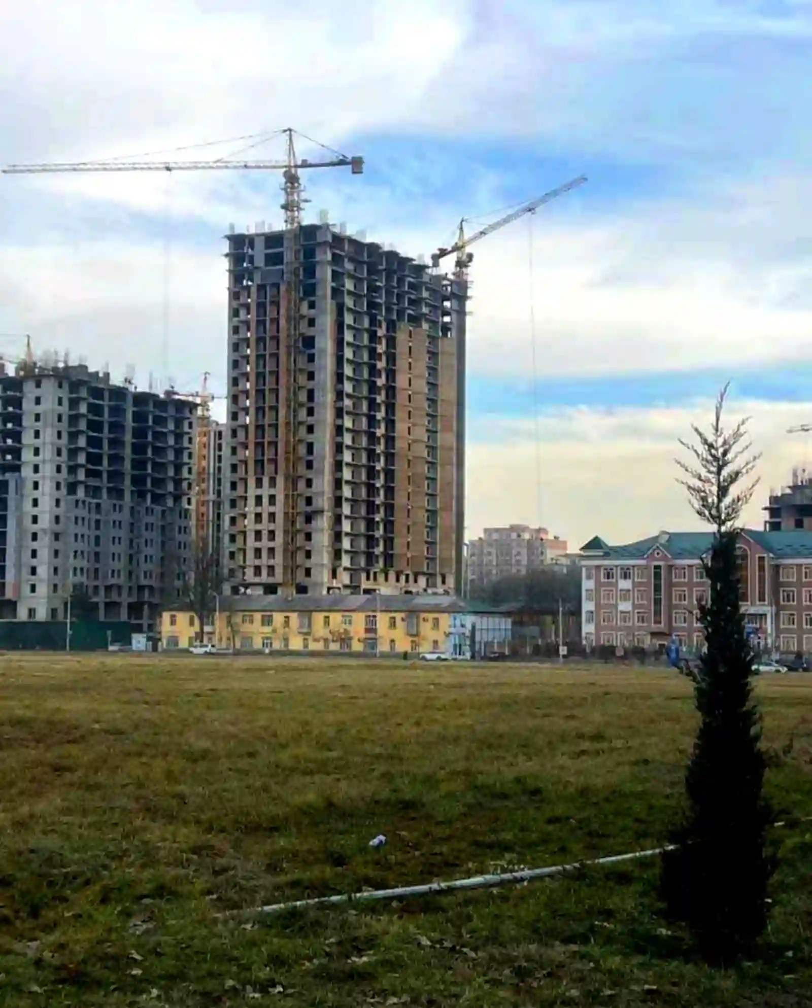 2-к квартира, 16 этаж, 75 м², Шохмансур