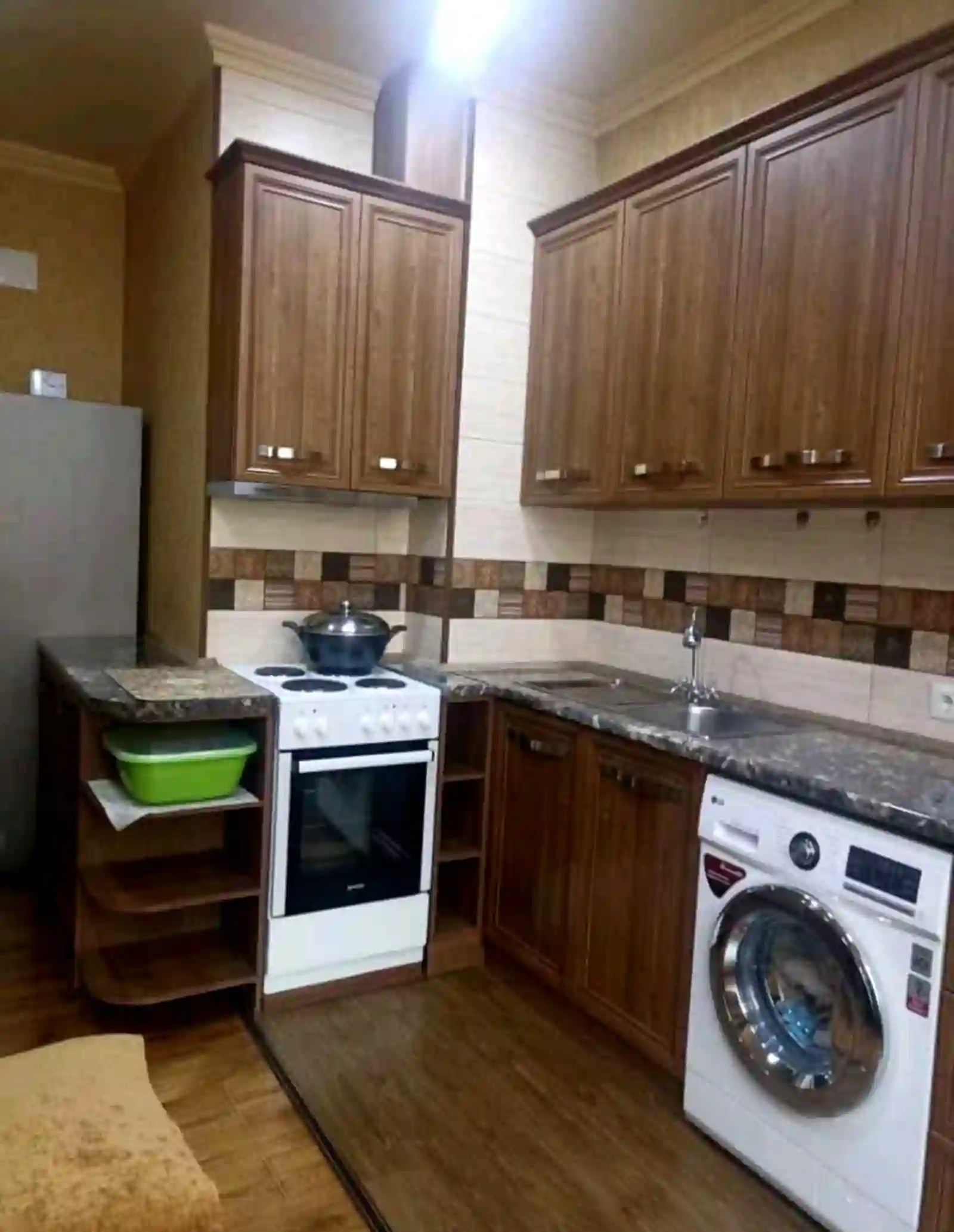2-к квартира, 3 этаж, 83 м², Шохмансур
