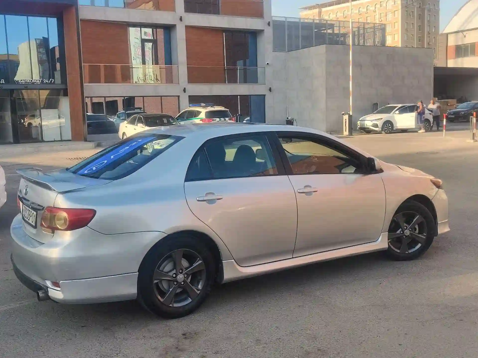 Toyota Corolla 2011 — миниатюра 8