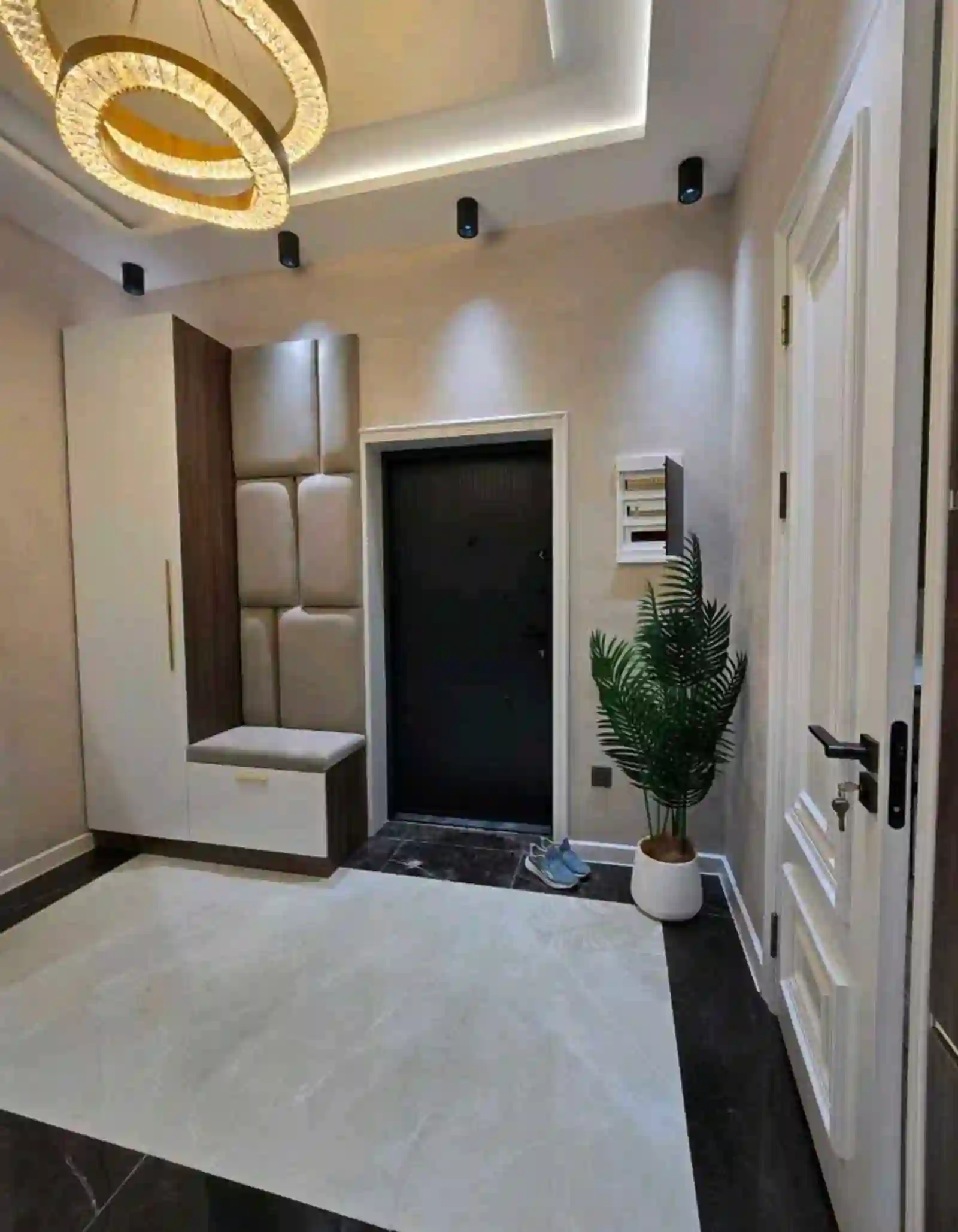 3-к квартира, 6 этаж, 94 м², Исмоил Сомони