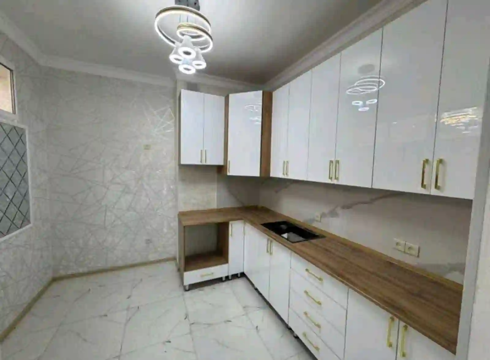 3-к квартира, 7 этаж, 70 м², Сино