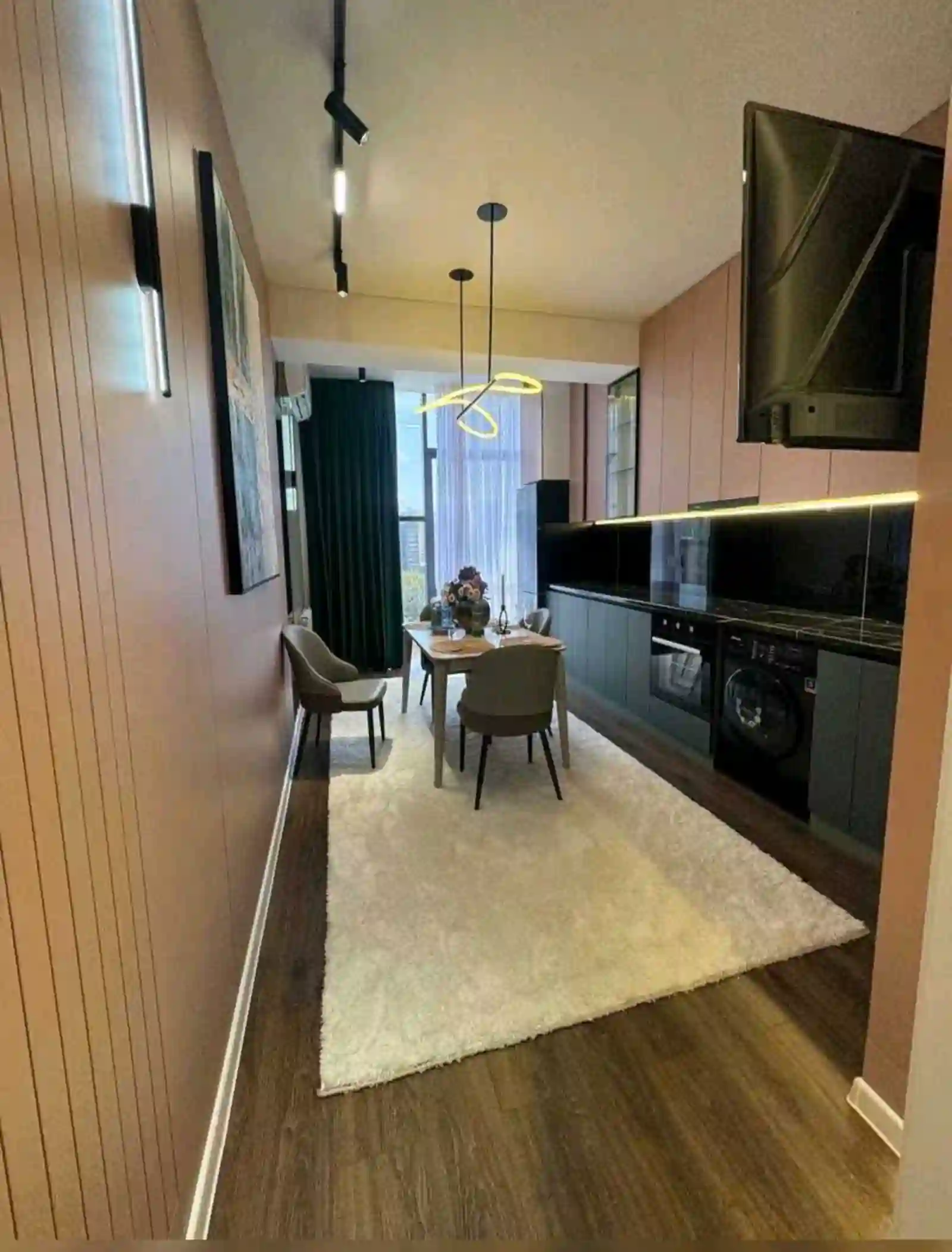 3-к квартира, 9 этаж, 94 м², Исмоил Сомони