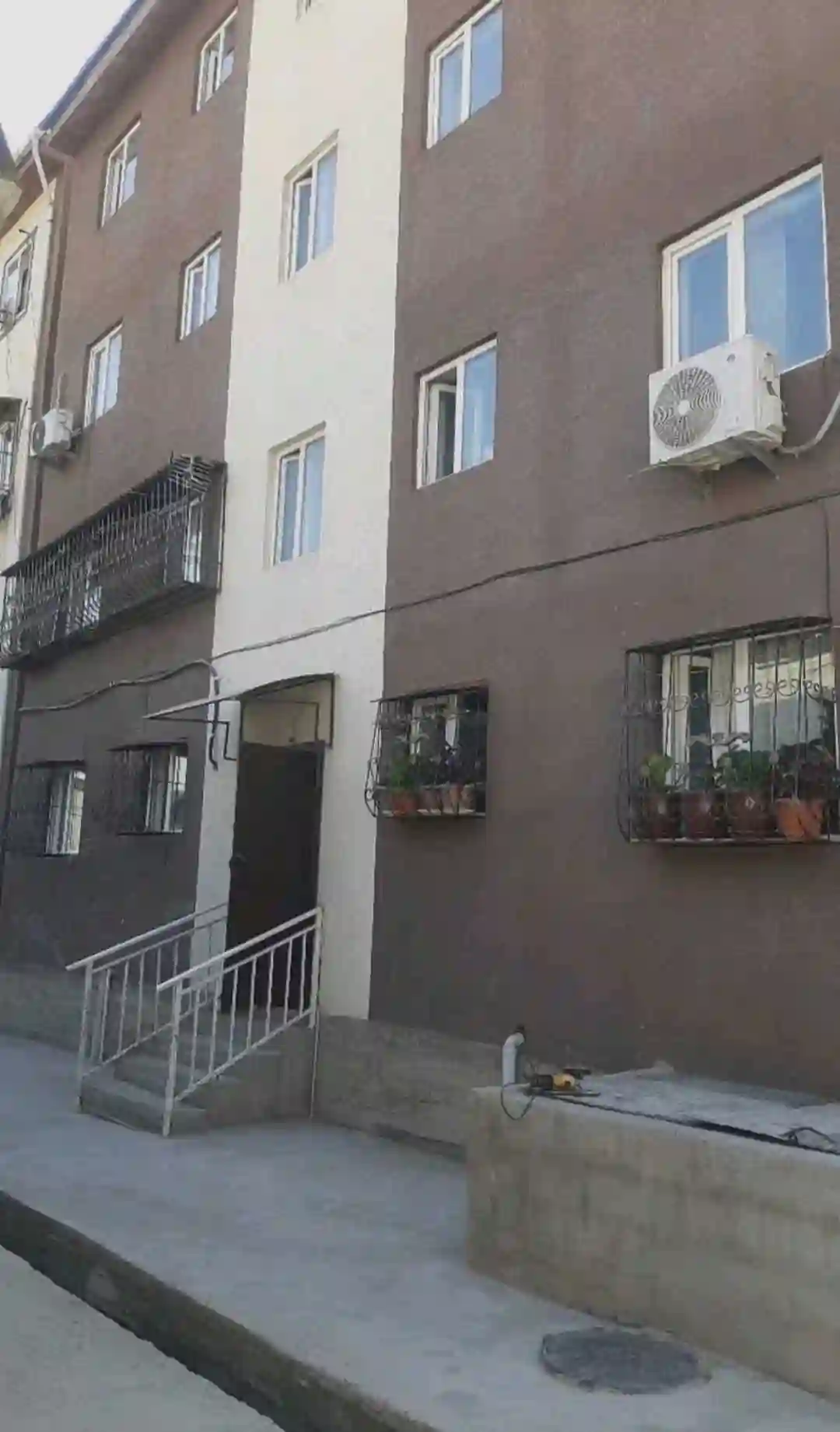 2-к квартира, 1 этаж, 47 м², Фирдавси