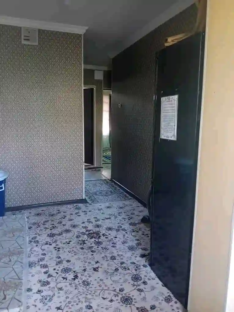2-к квартира, 3 этаж, 53 м², шохмансур