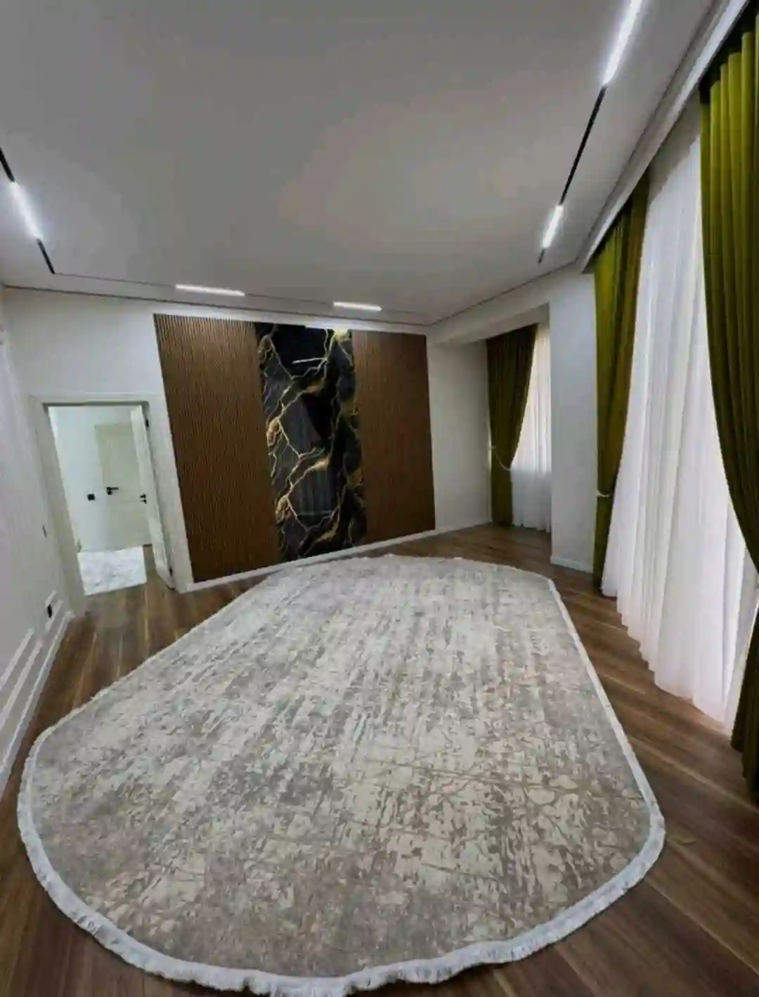 3-к квартира, 13 этаж, 107 м², Фирдавси