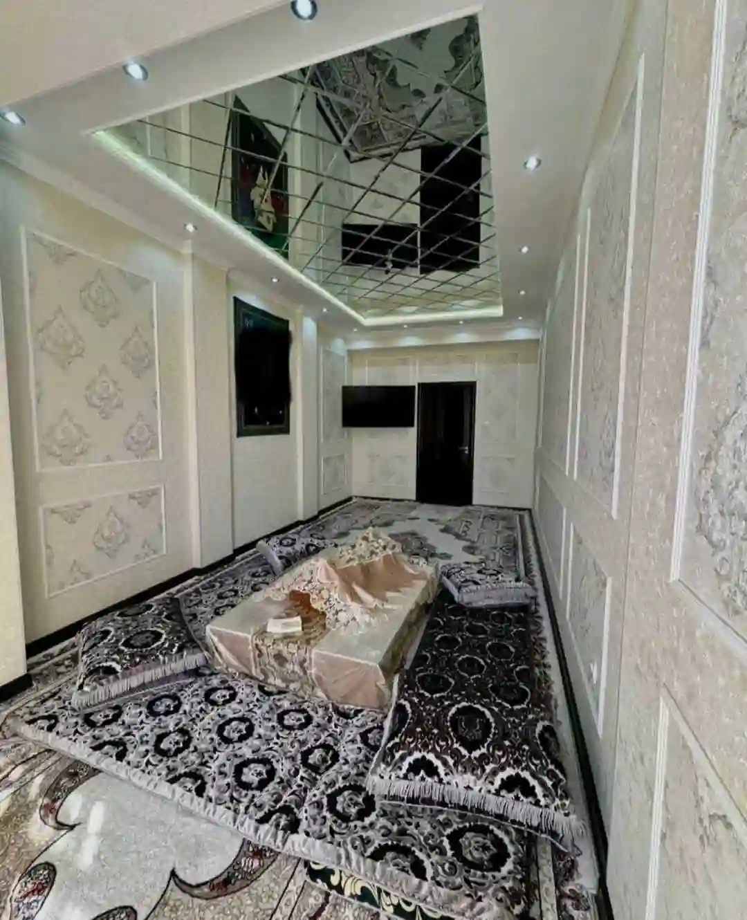 3-к квартира, 13 этаж, 94 м², Шохмансур