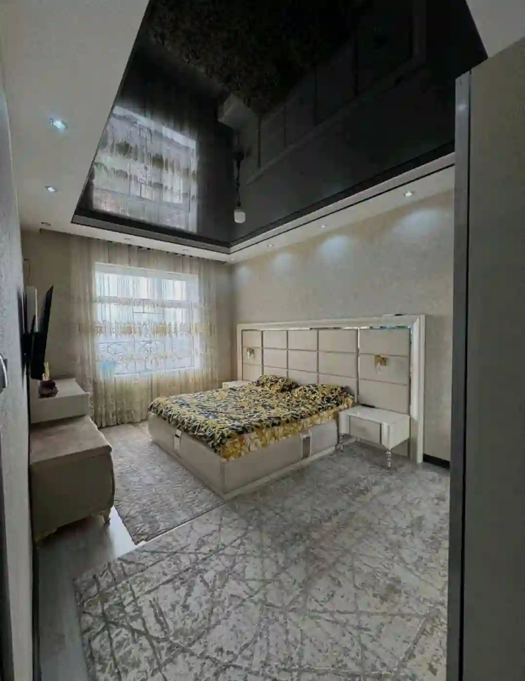 3-к квартира, 13 этаж, 94 м², Шохмансур
