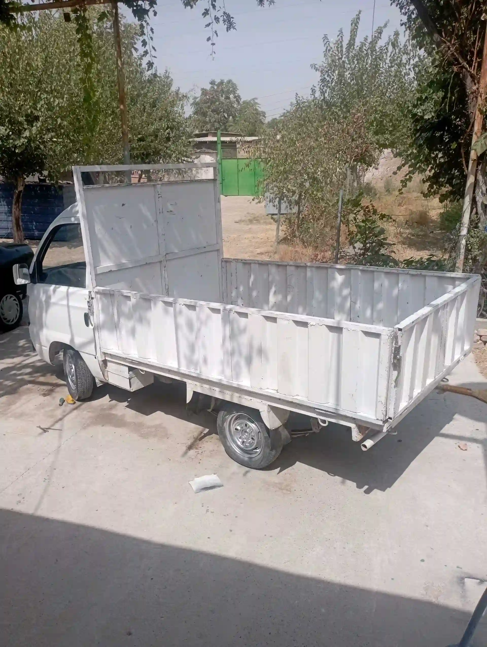 Daewoo Brougham 2006