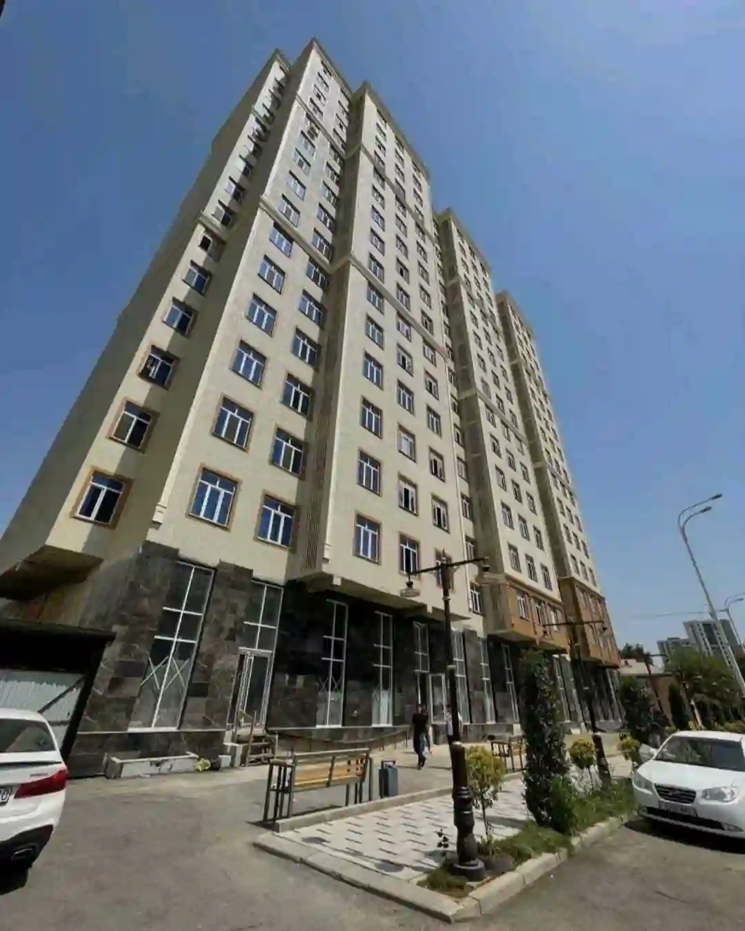 3-к квартира, 14 этаж, 100 м², Фирдавси