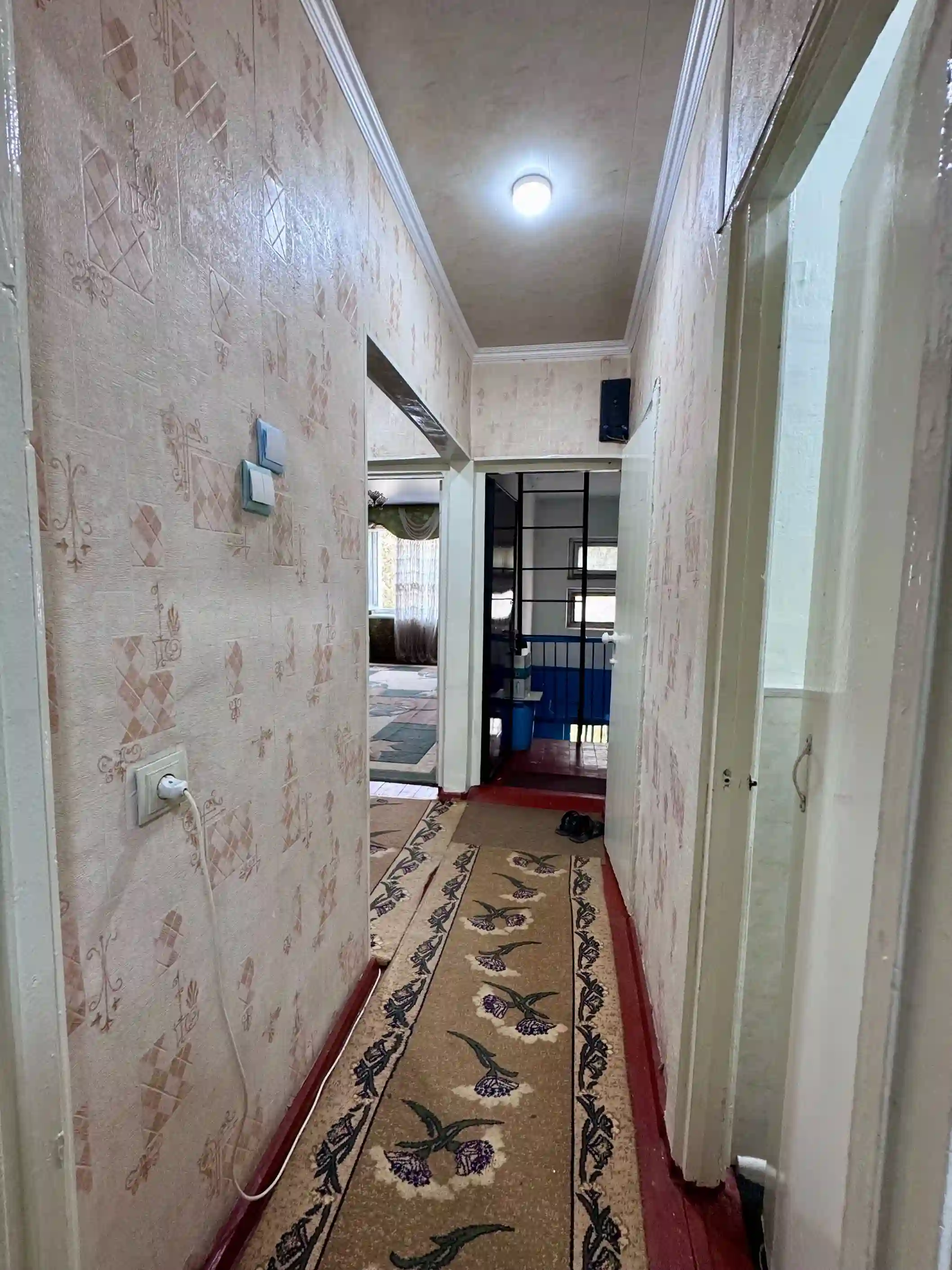 2-к квартира, 4 этаж, 62 м², 2мкр, Нотариус