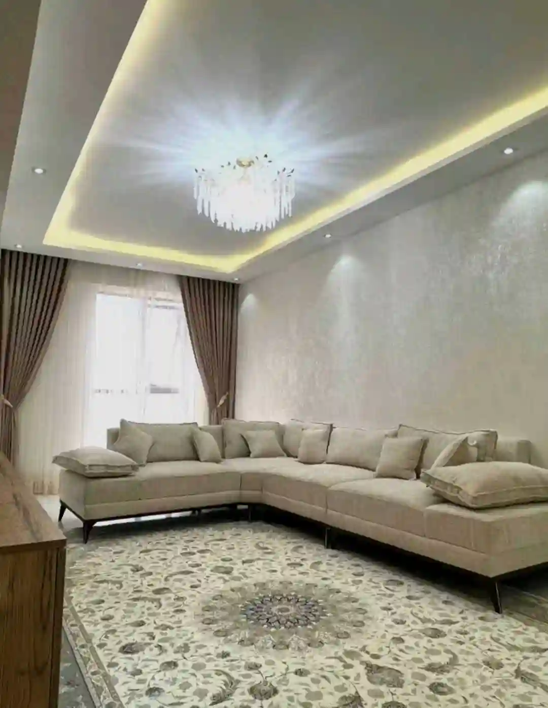 3-к квартира, 11 этаж, 96 м², Шохмансур