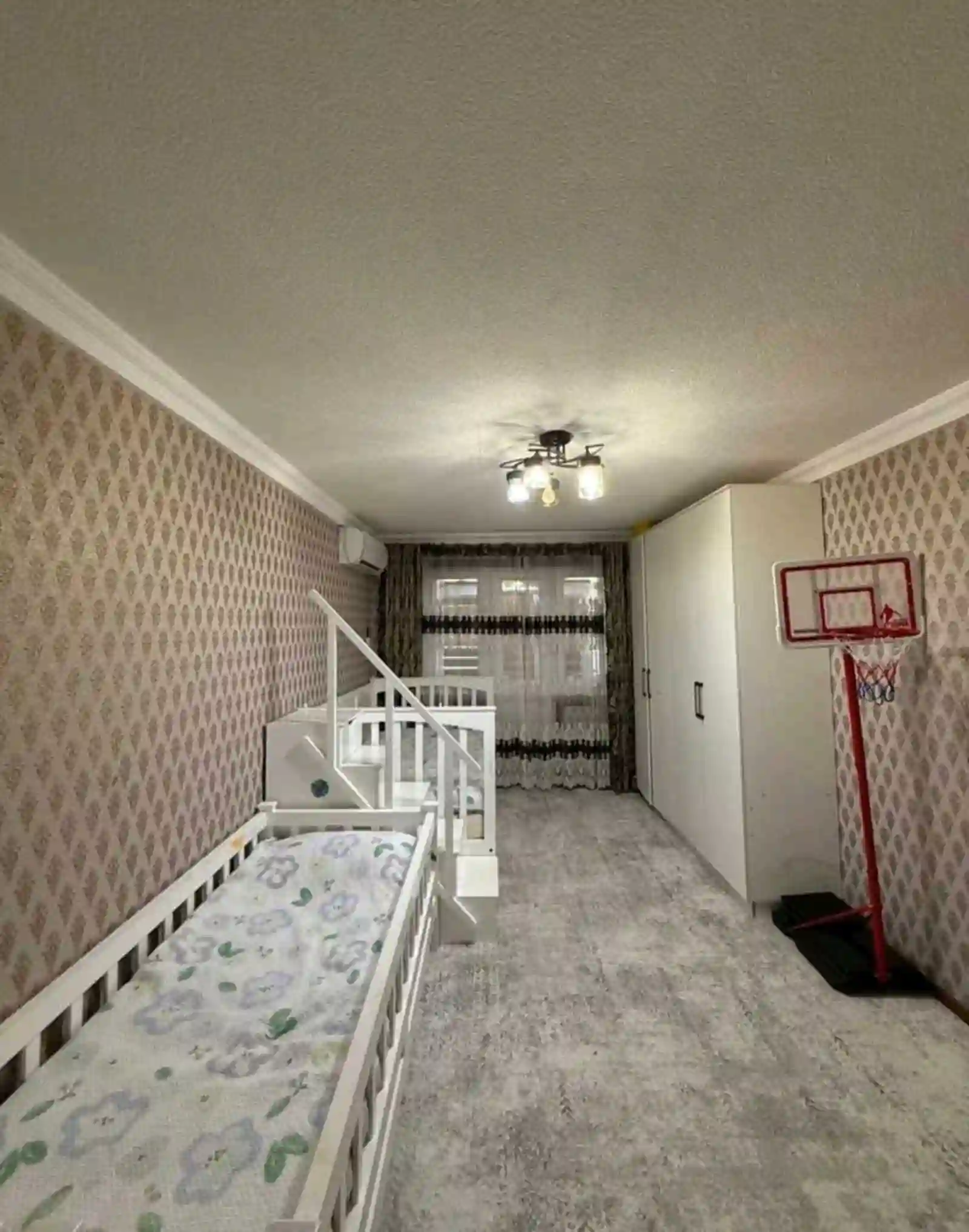 4-к квартира, 5 этаж, 85 м², Худжанд