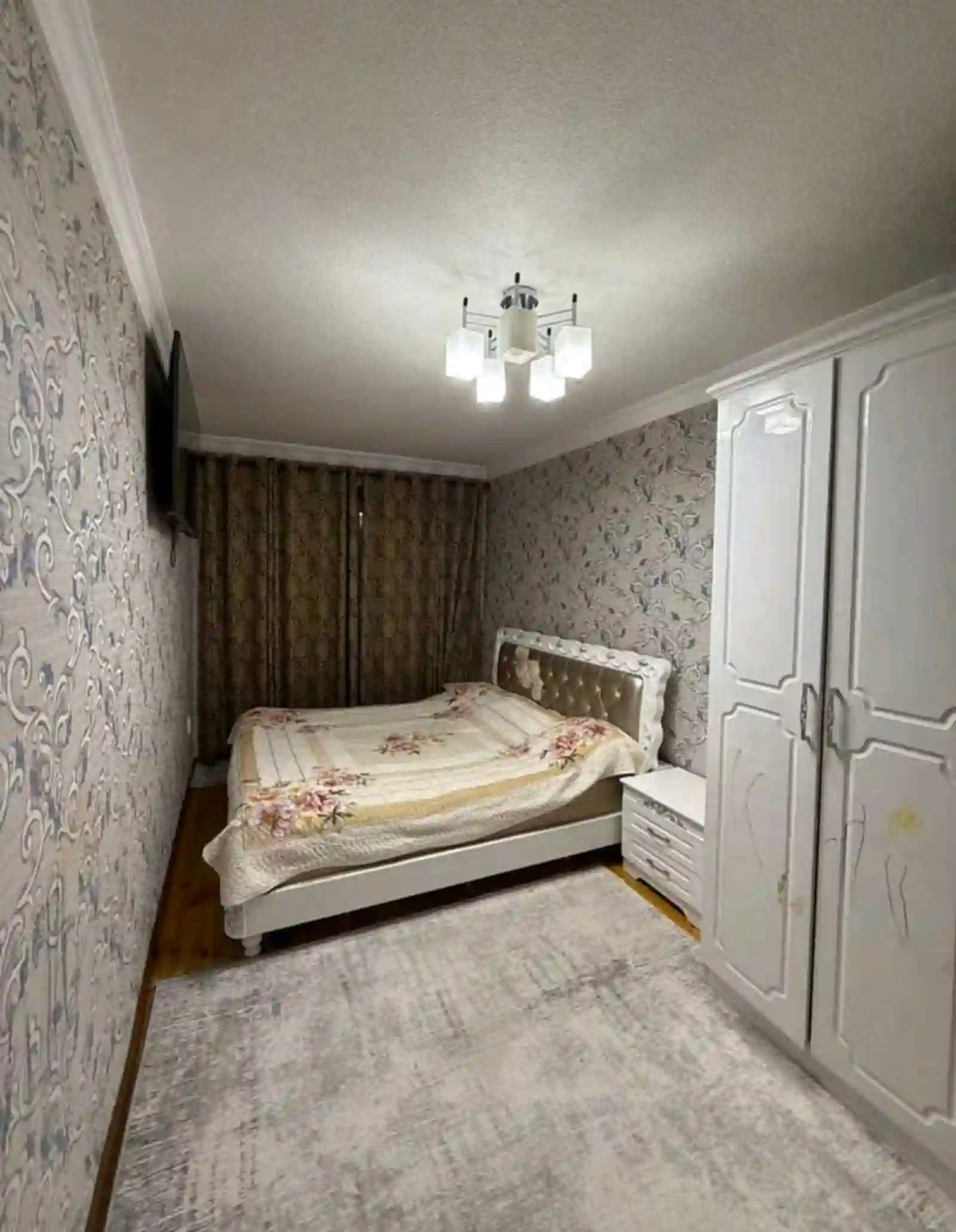4-к квартира, 5 этаж, 85 м², Худжанд