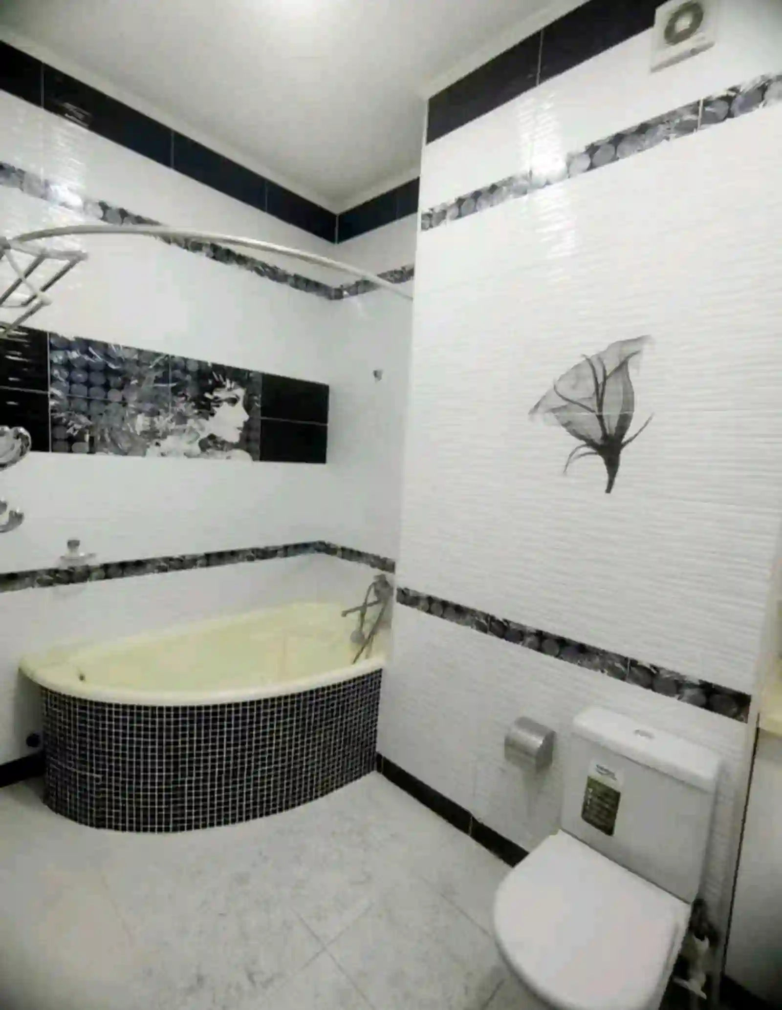 2-к квартира, 3 этаж, 91 м², Худжанд