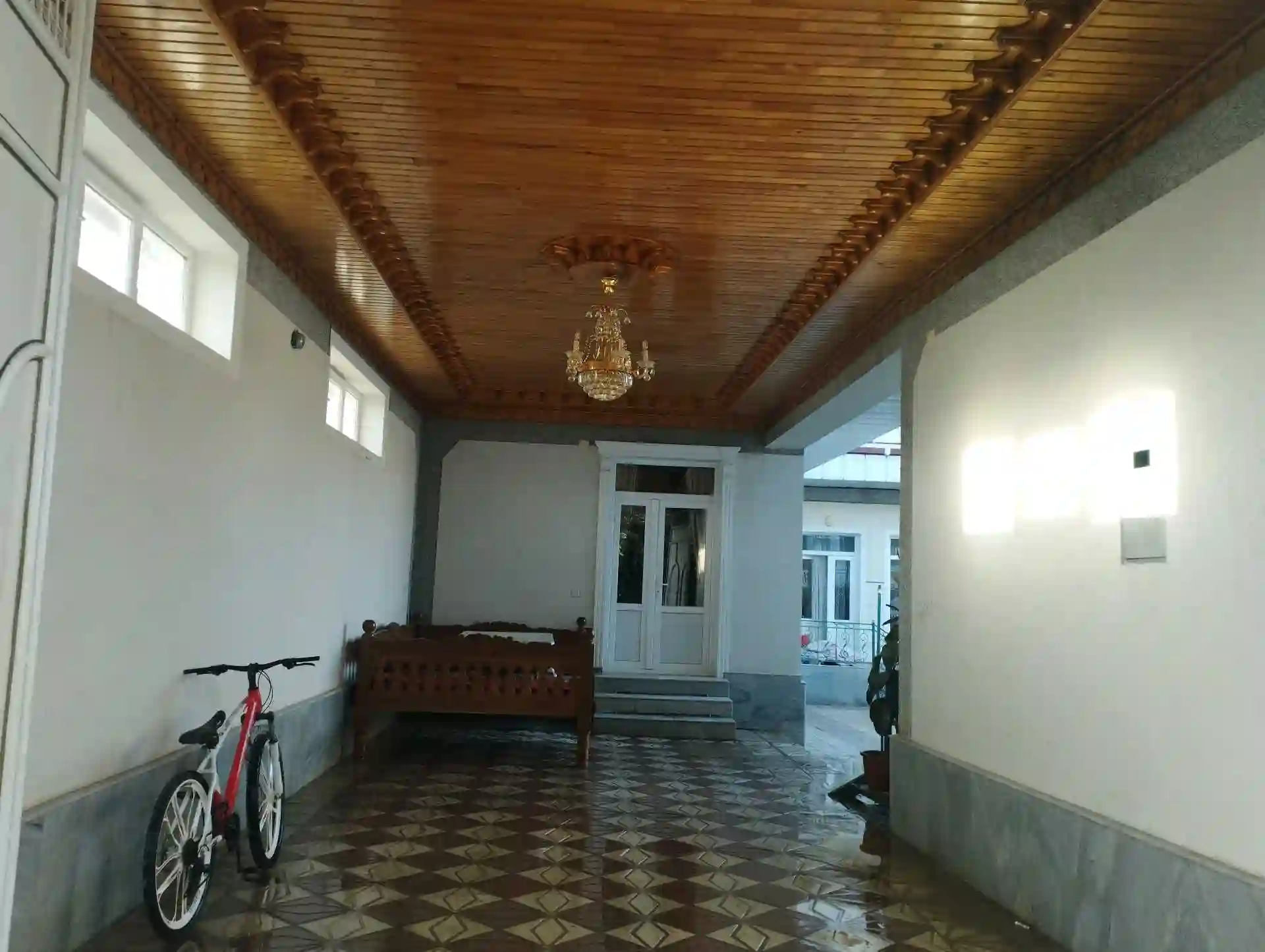 2 этажный, 9-комн. дом, 450 м², 7 соток, Файзи Истиклол