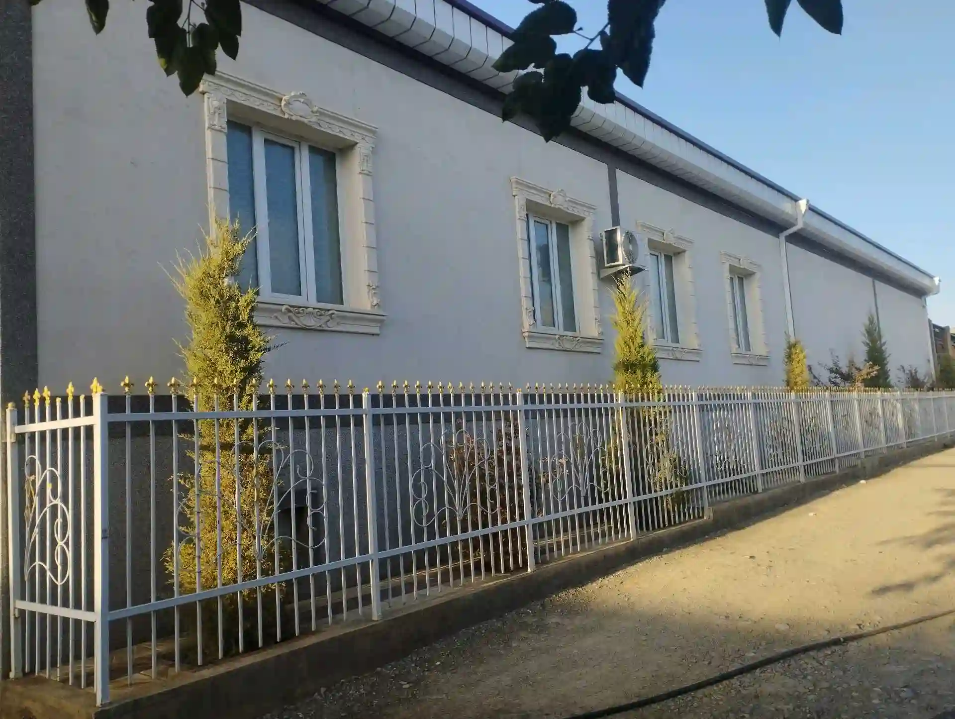 2 этажный, 9-комн. дом, 450 м², 7 соток, Файзи Истиклол