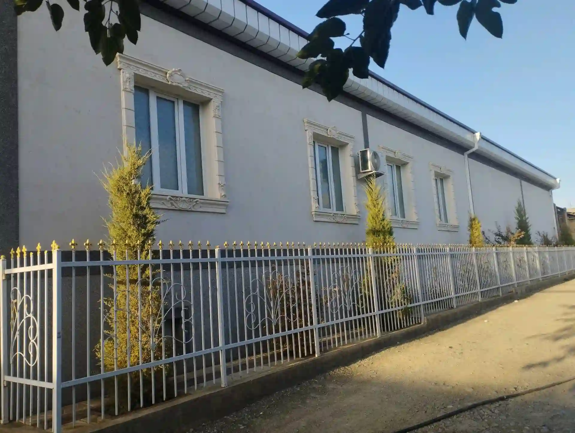 2 этажный, 9-комн. дом, 450 м², 7 соток, Файзи Истиклол