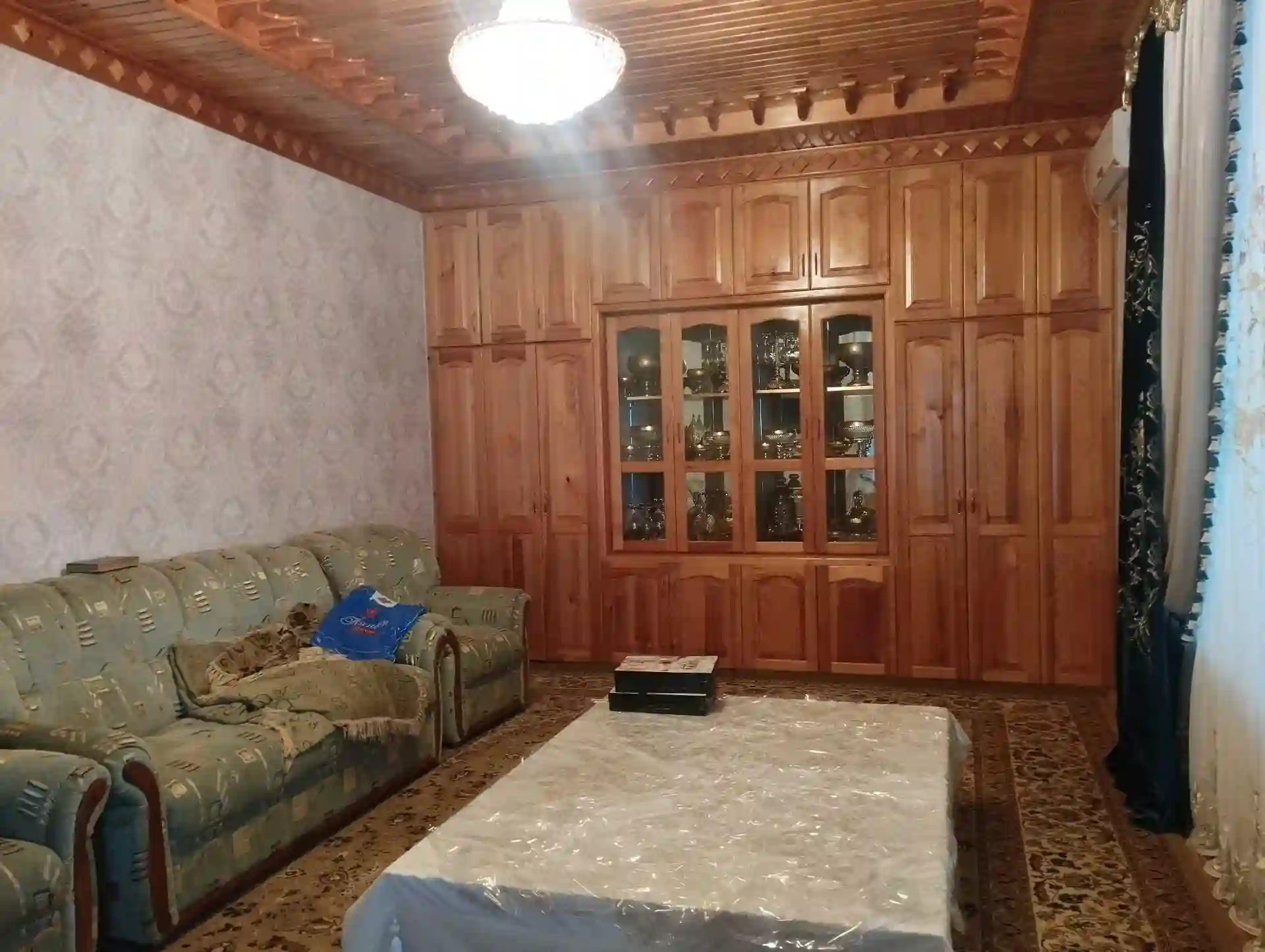 2 этажный, 9-комн. дом, 450 м², 7 соток, Файзи Истиклол