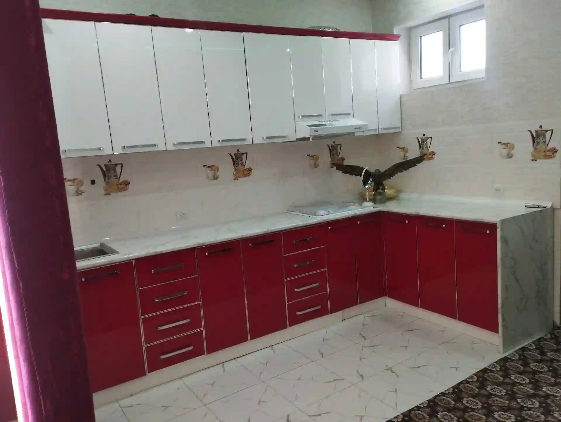 2 этажный, 9-комн. дом, 450 м², 7 соток, Файзи Истиклол