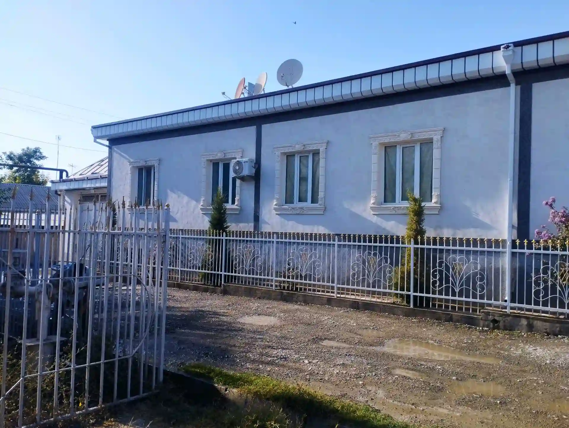 2 этажный, 9-комн. дом, 450 м², 7 соток, Файзи Истиклол