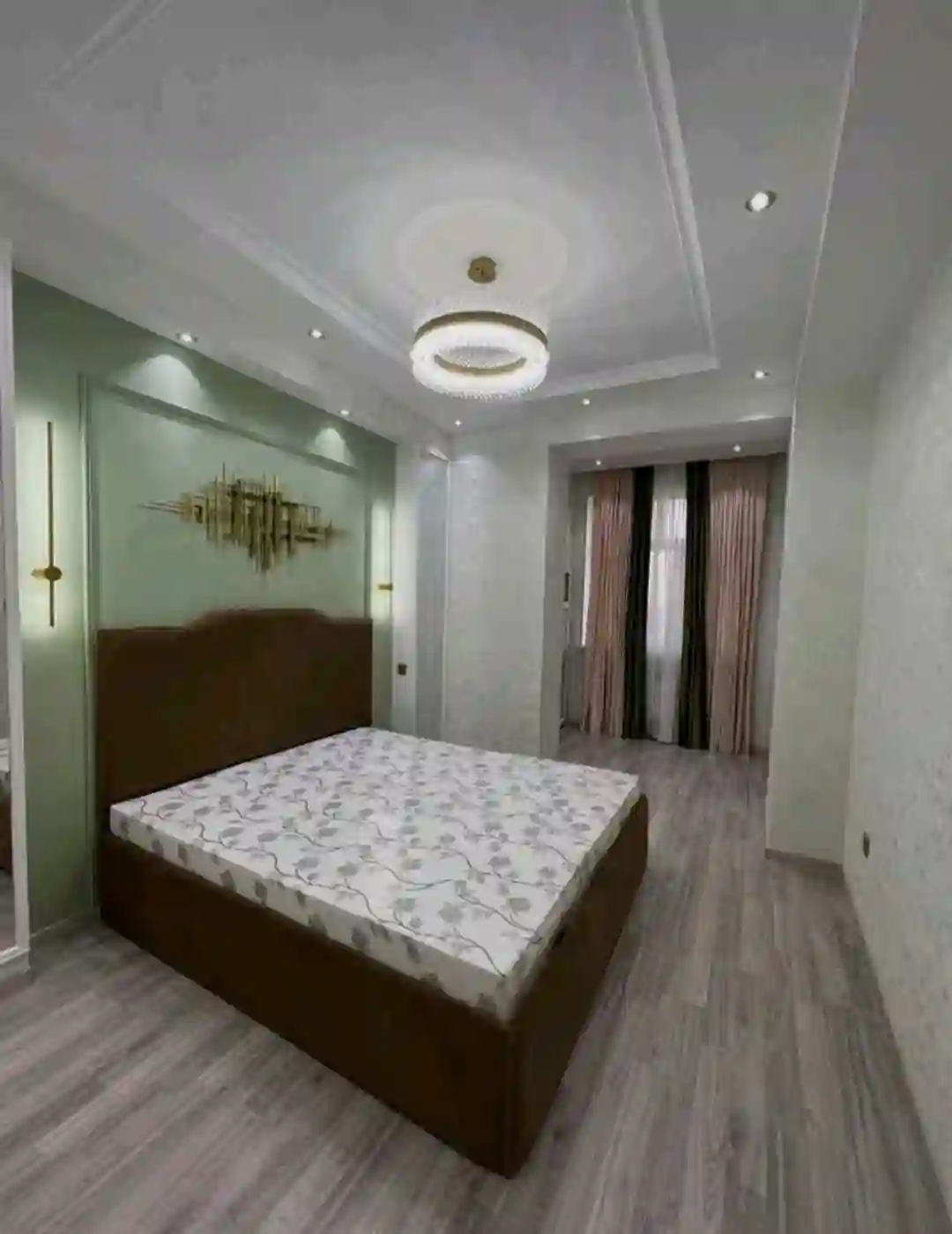3-к квартира, 6 этаж, 77 м², Фирдавси
