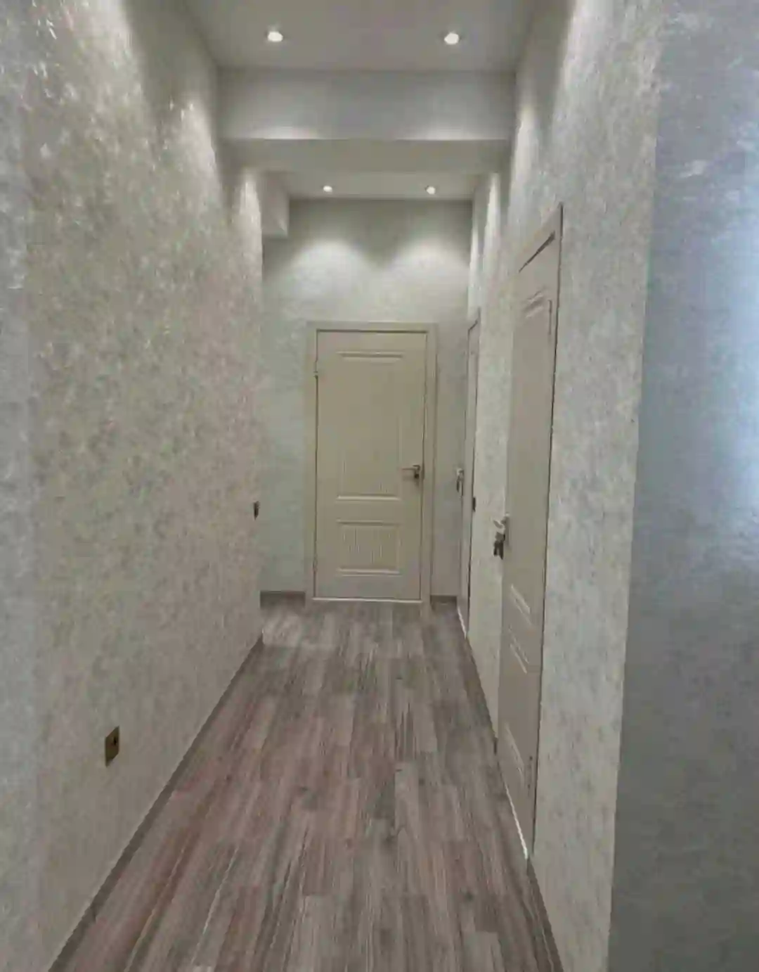 3-к квартира, 6 этаж, 77 м², Фирдавси
