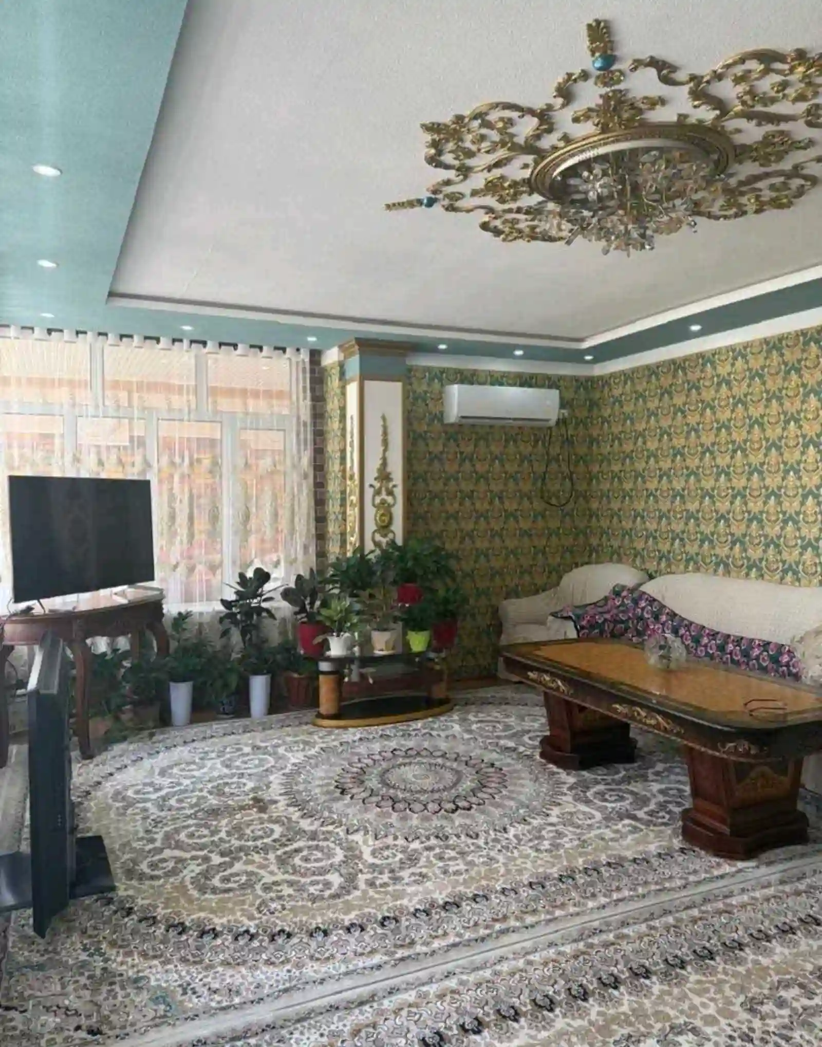 1 этажный, 6-комн. дом, 140 м², 5 соток, Худжанд