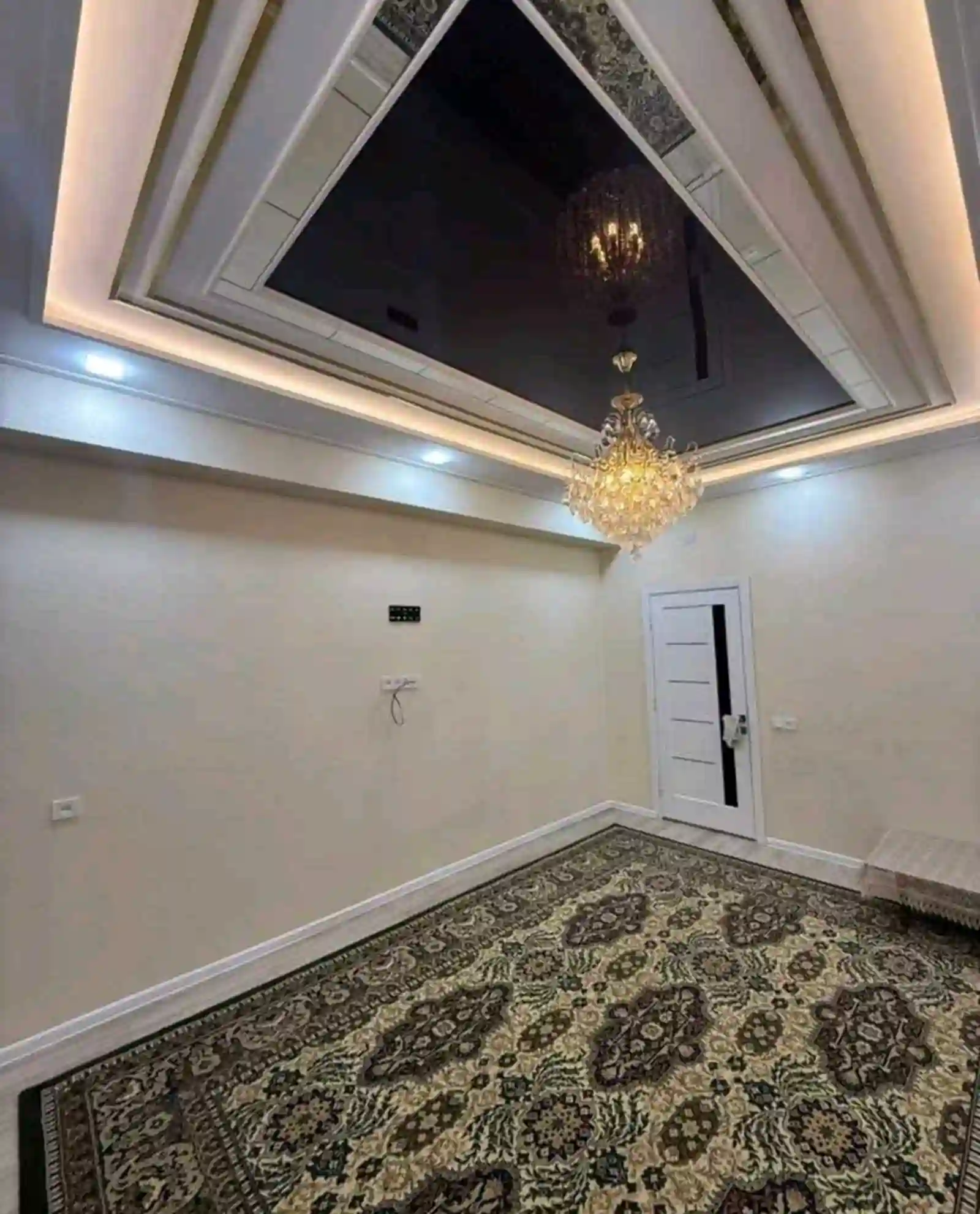 2-к квартира, 1 этаж, 75 м², Худжанд