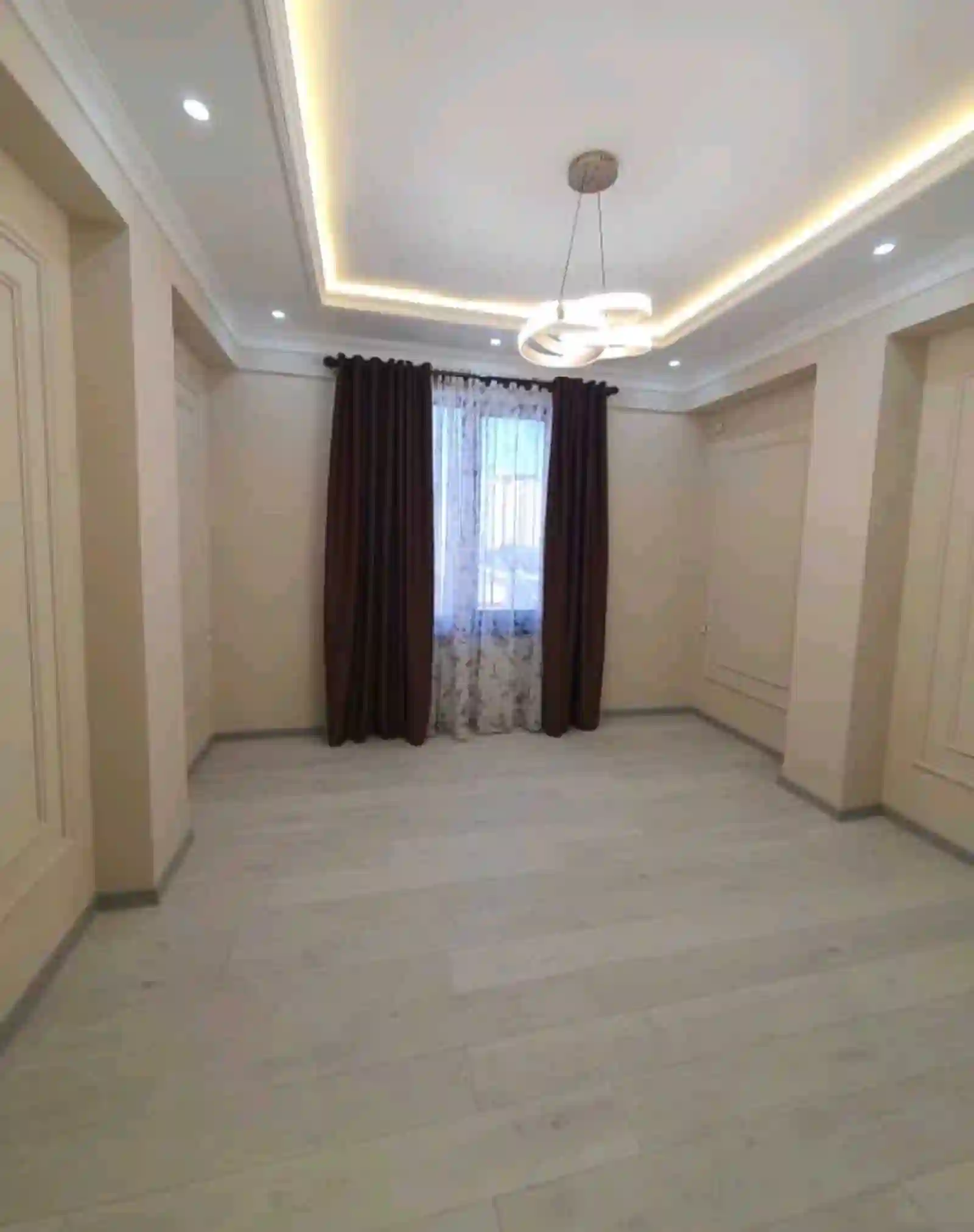 3-к квартира, 7 этаж, 87 м², Худжанд