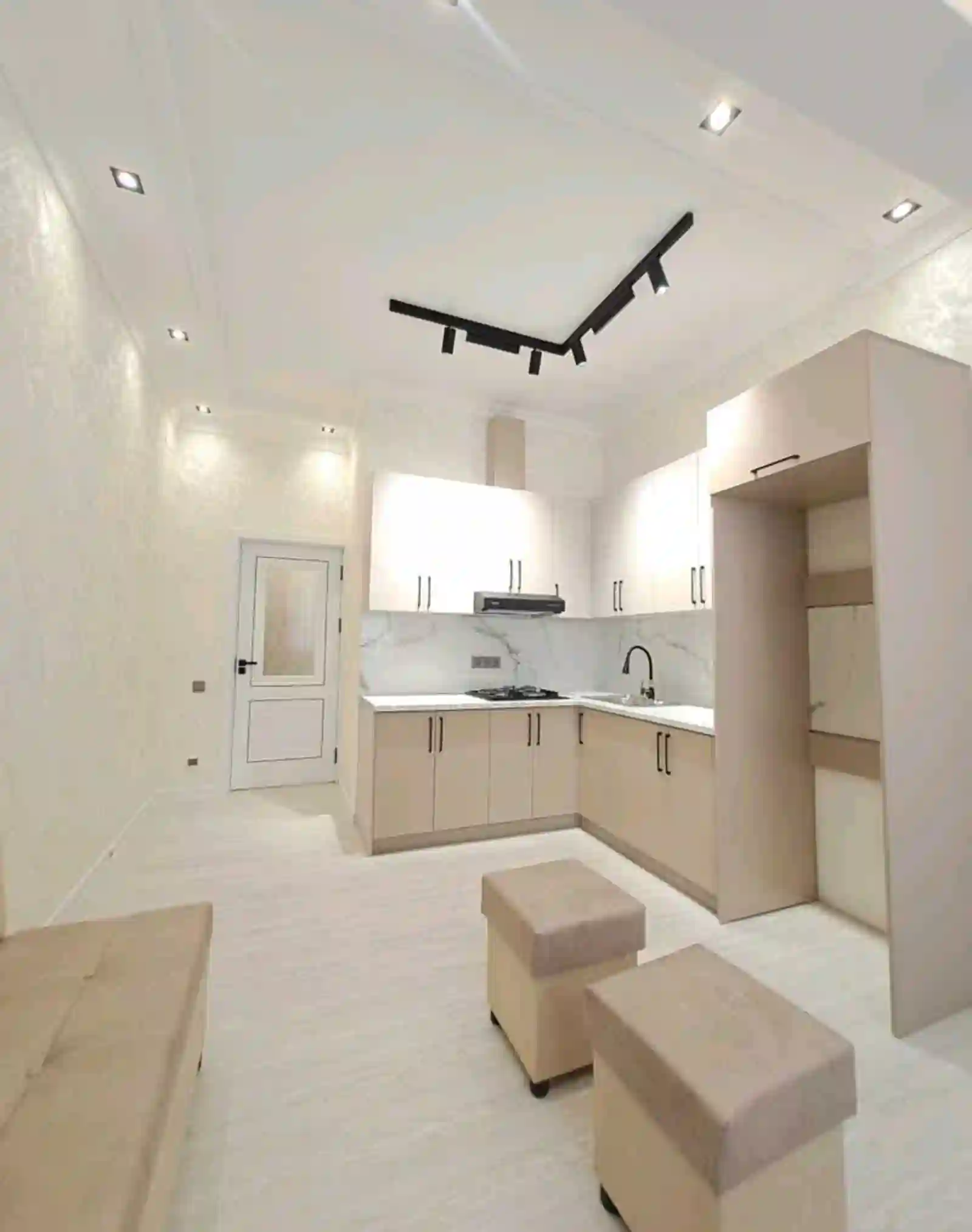 2-к квартира, 2 этаж, 66 м², Худжанд