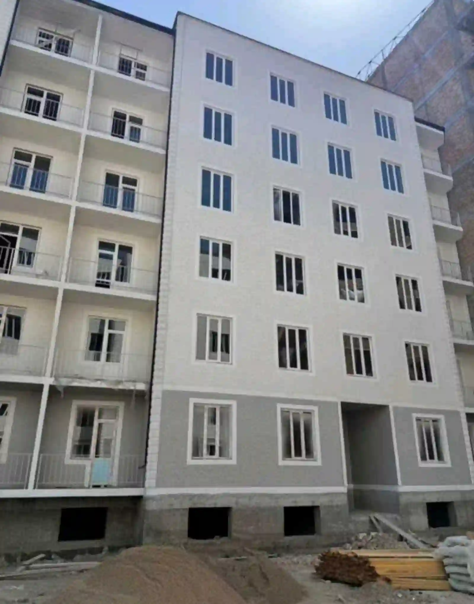 3-к квартира, 2 этаж, 85 м², Худжанд