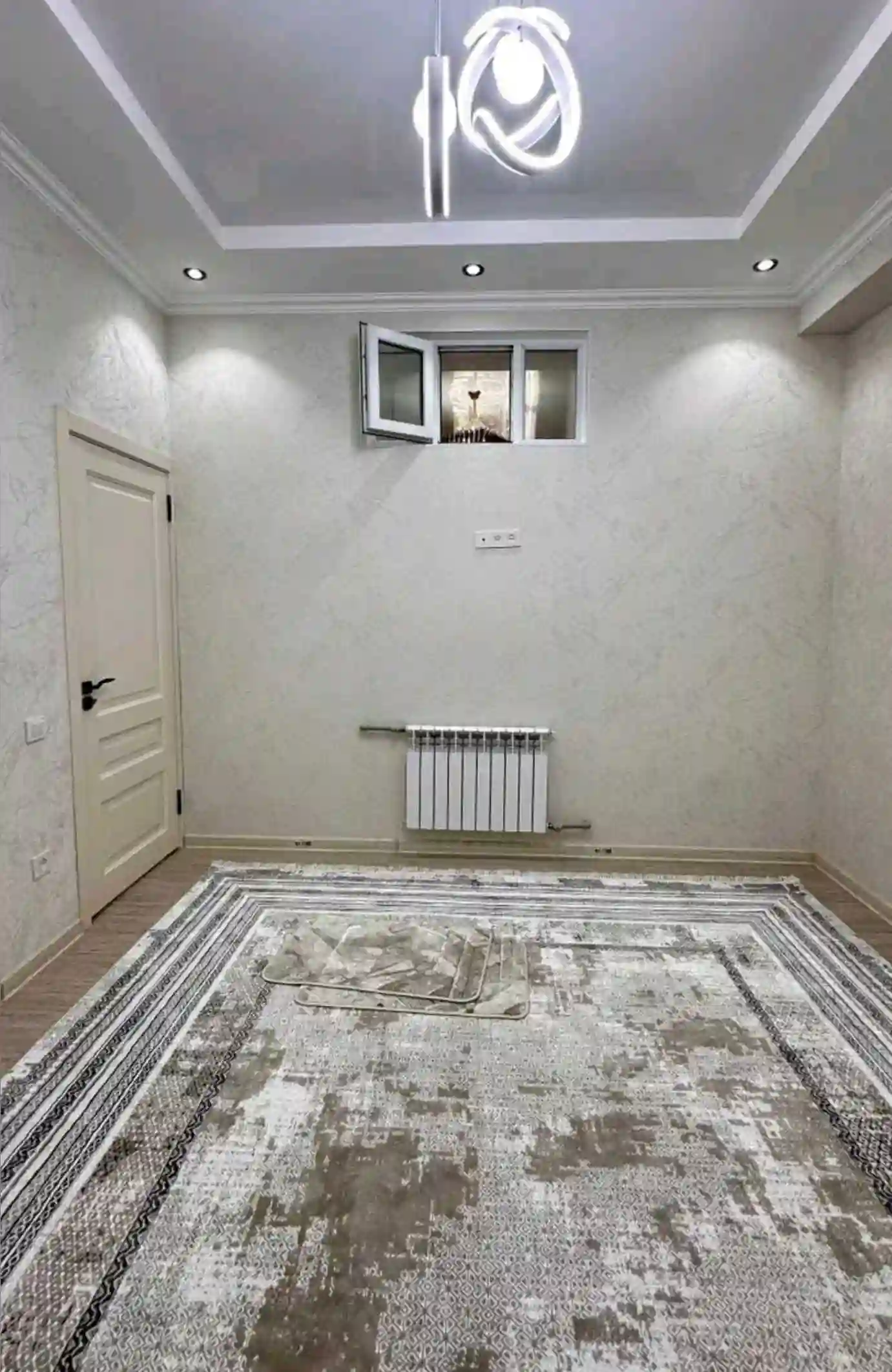 3-к квартира, 15 этаж, 77 м², Фирдавси