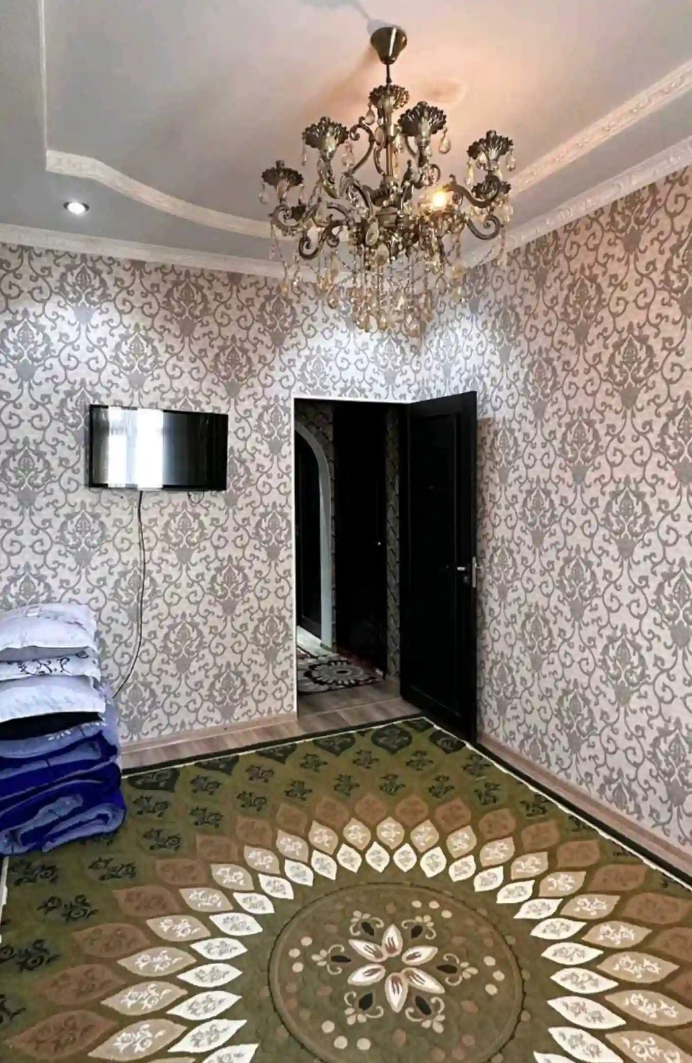 4-к квартира, 6 этаж, 90 м², Фирдавси