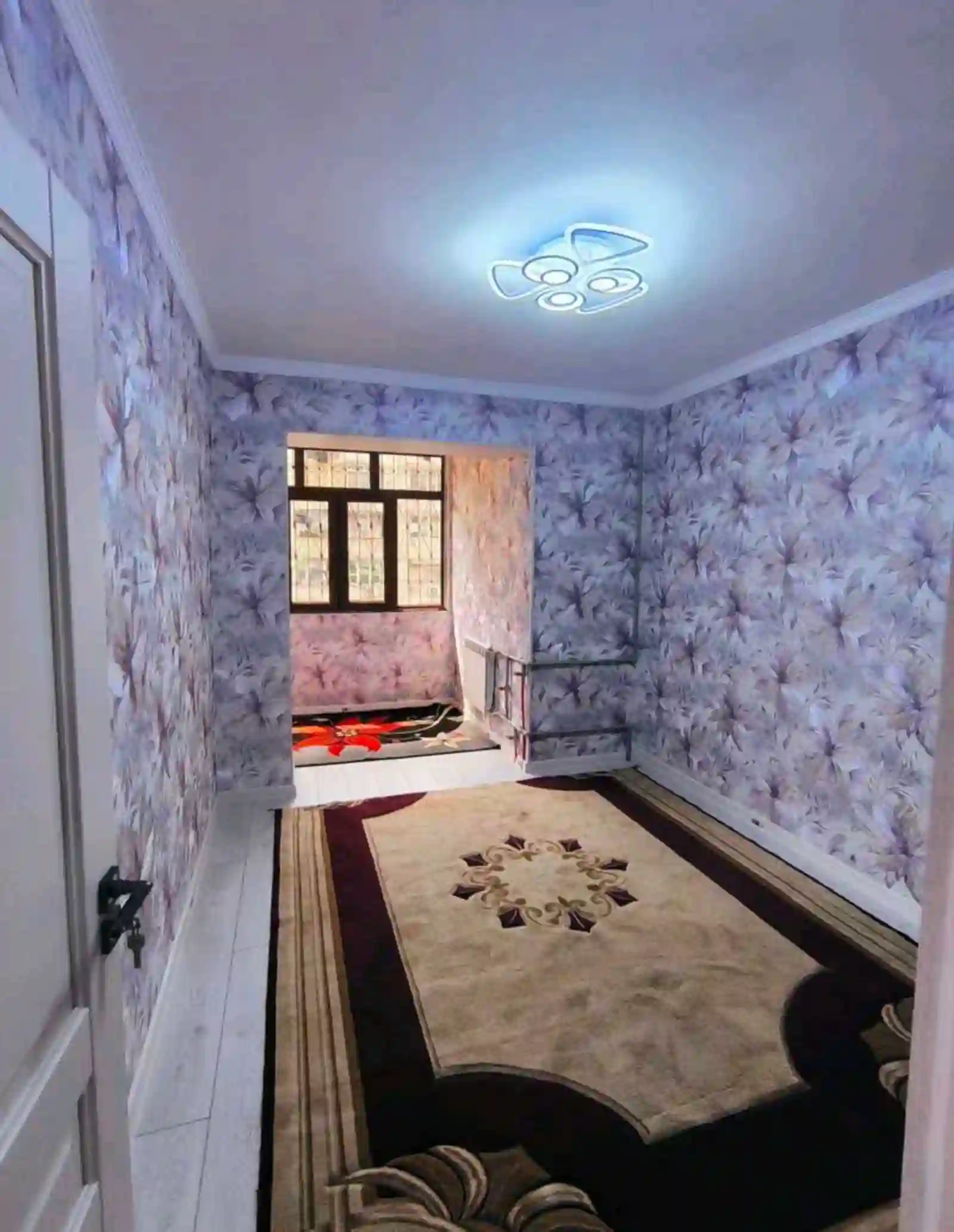 2-к квартира, 3 этаж, 60 м², Фирдавси