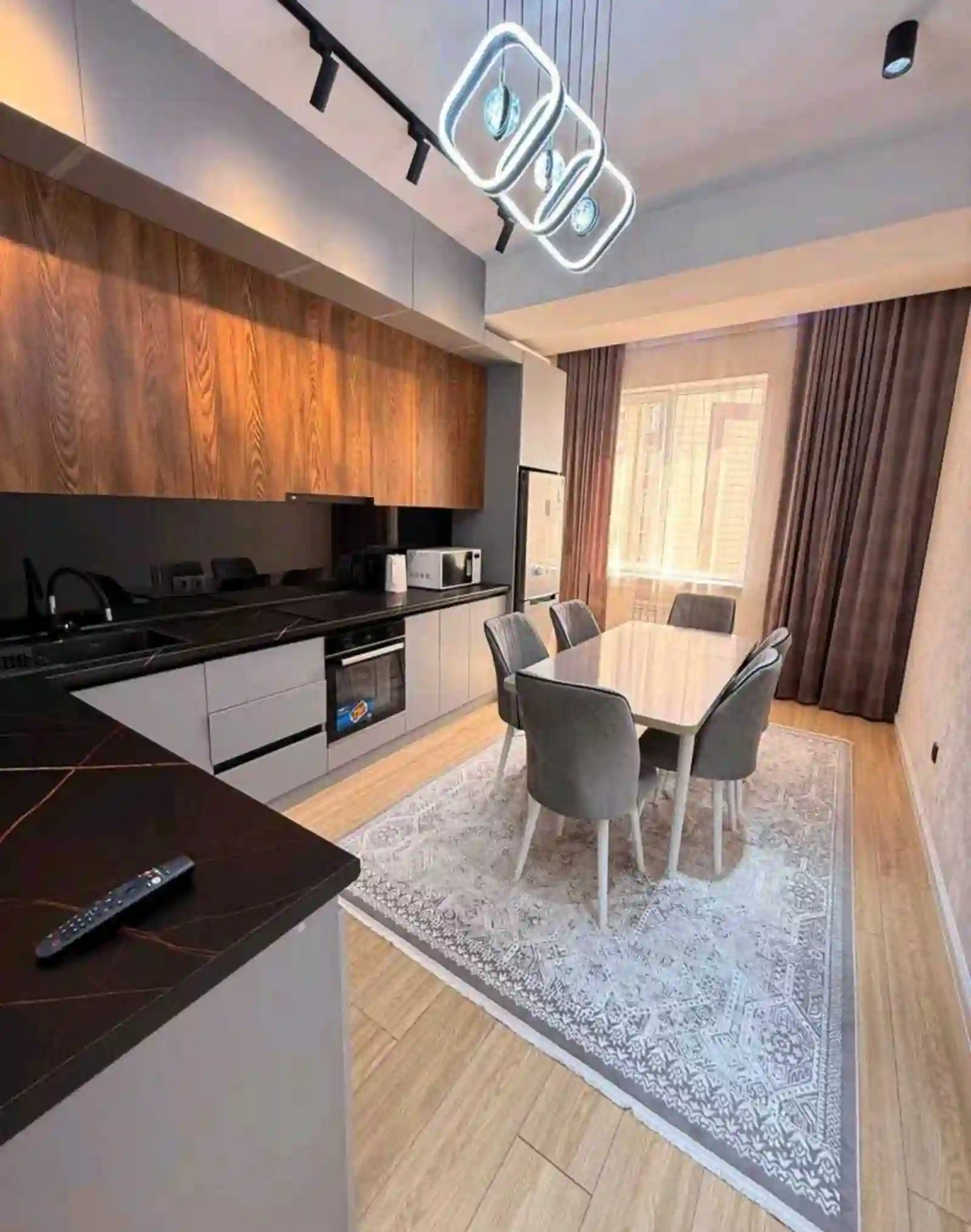 2-к квартира, 9 этаж, 83 м², Исмоил Сомони