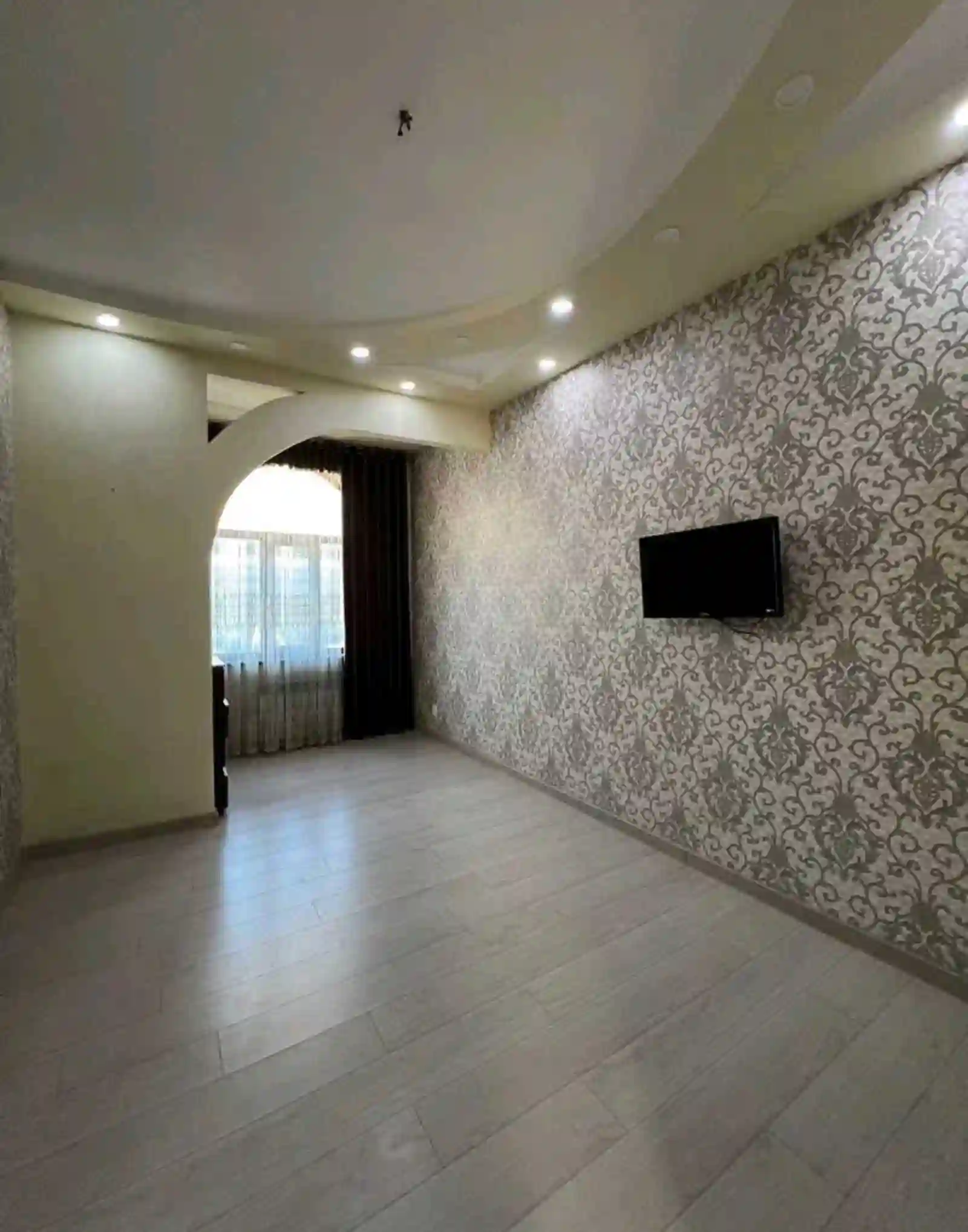 3-к квартира, 16 этаж, 81 м², Шохмансур