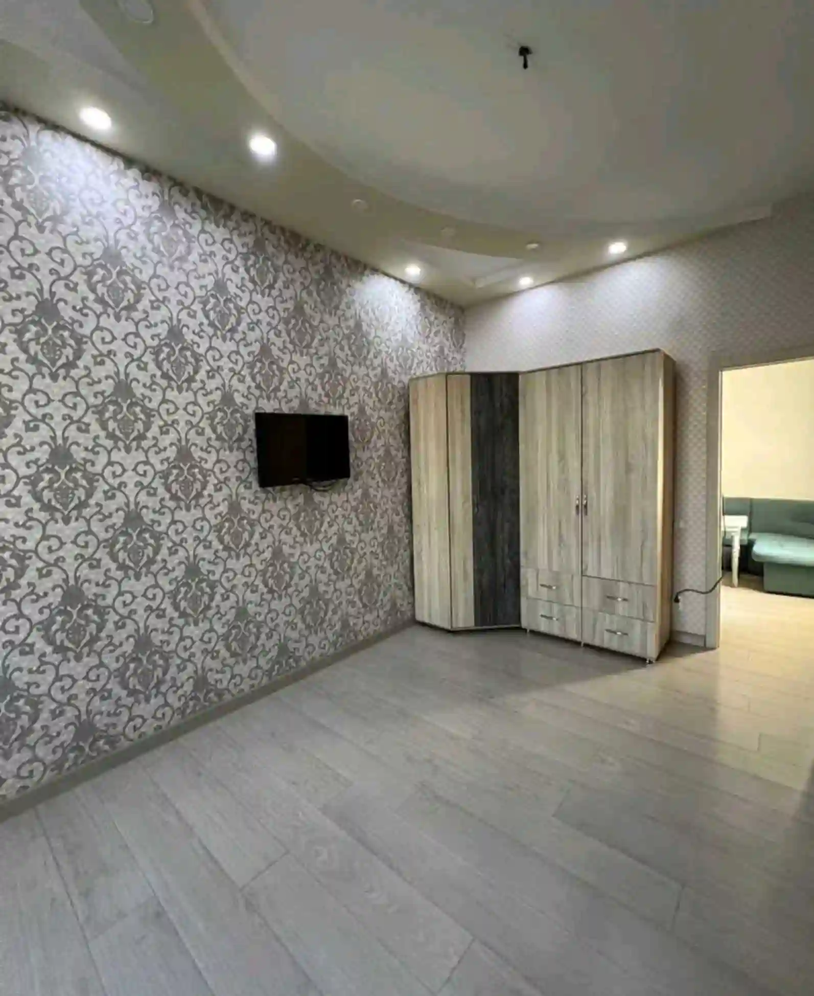 3-к квартира, 16 этаж, 81 м², Шохмансур