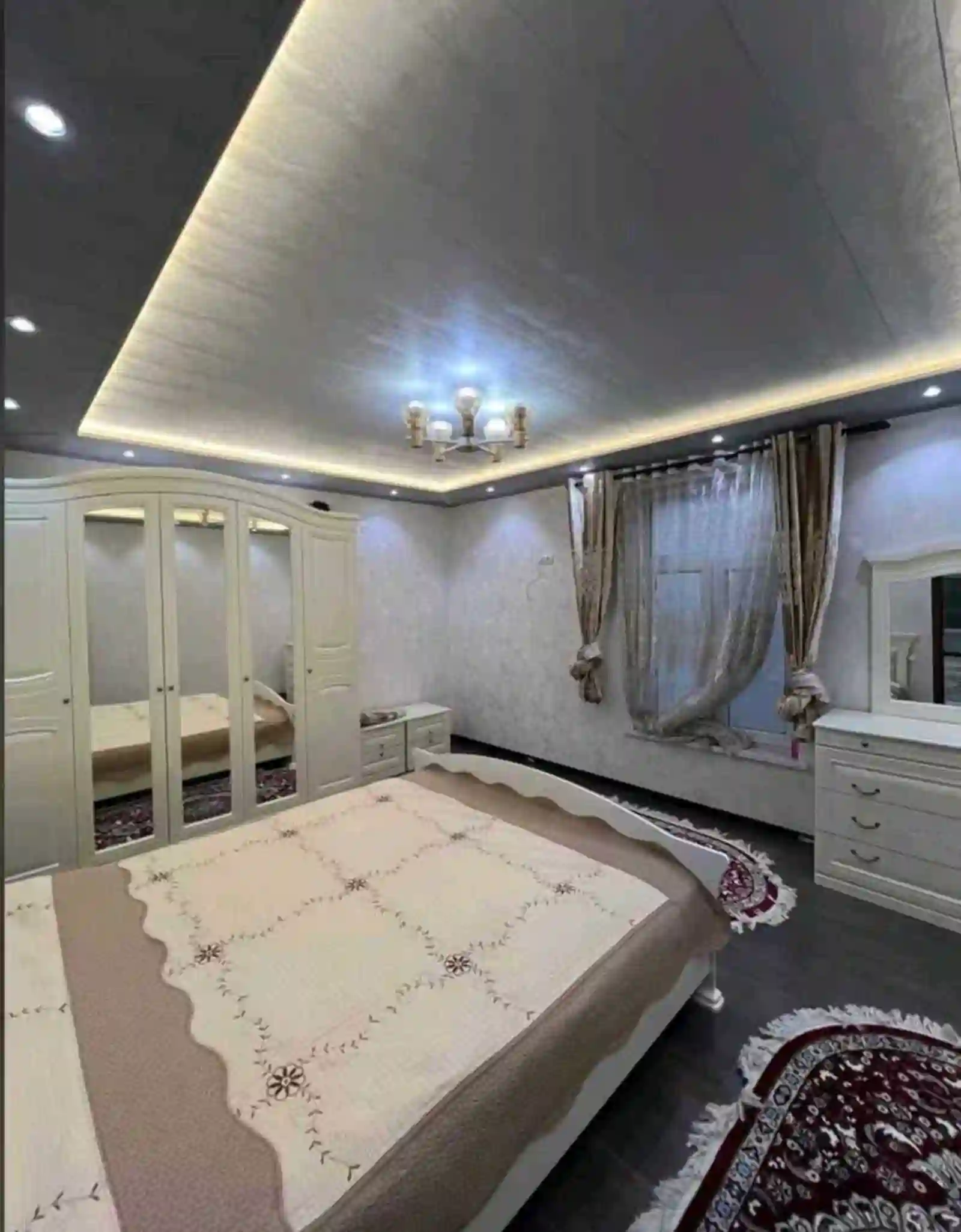 1 этажный, 10-комн. дом, 280 м², 3 соток, Сино