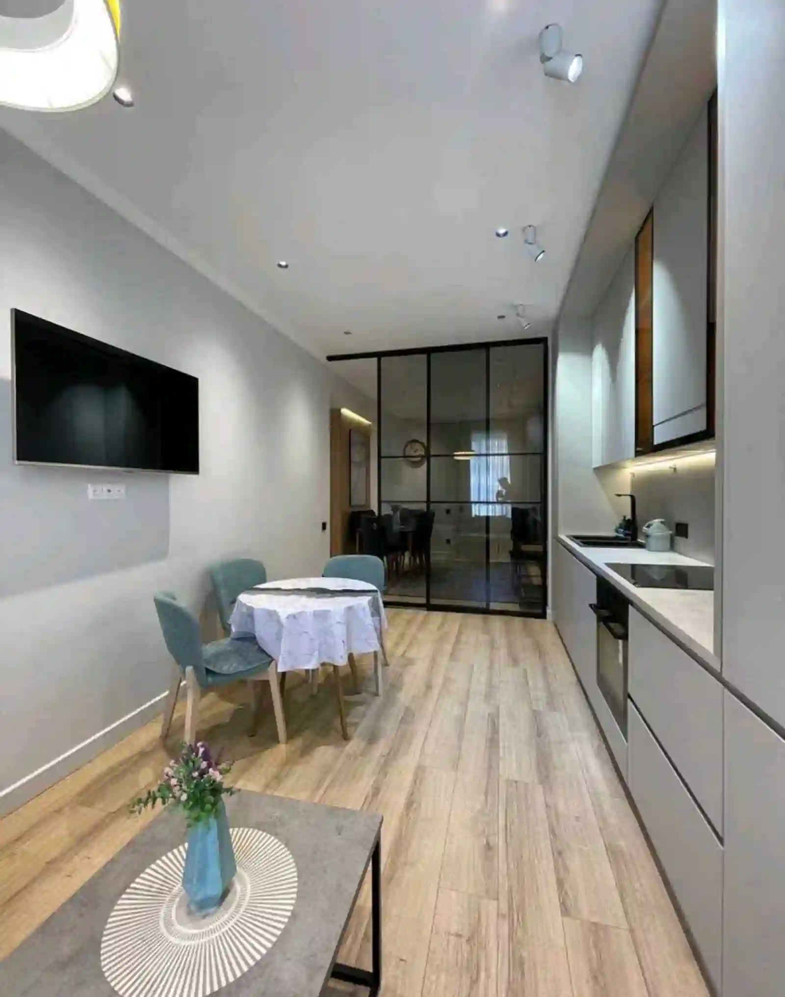 2-к квартира, 17 этаж, 73 м², Шохмансур