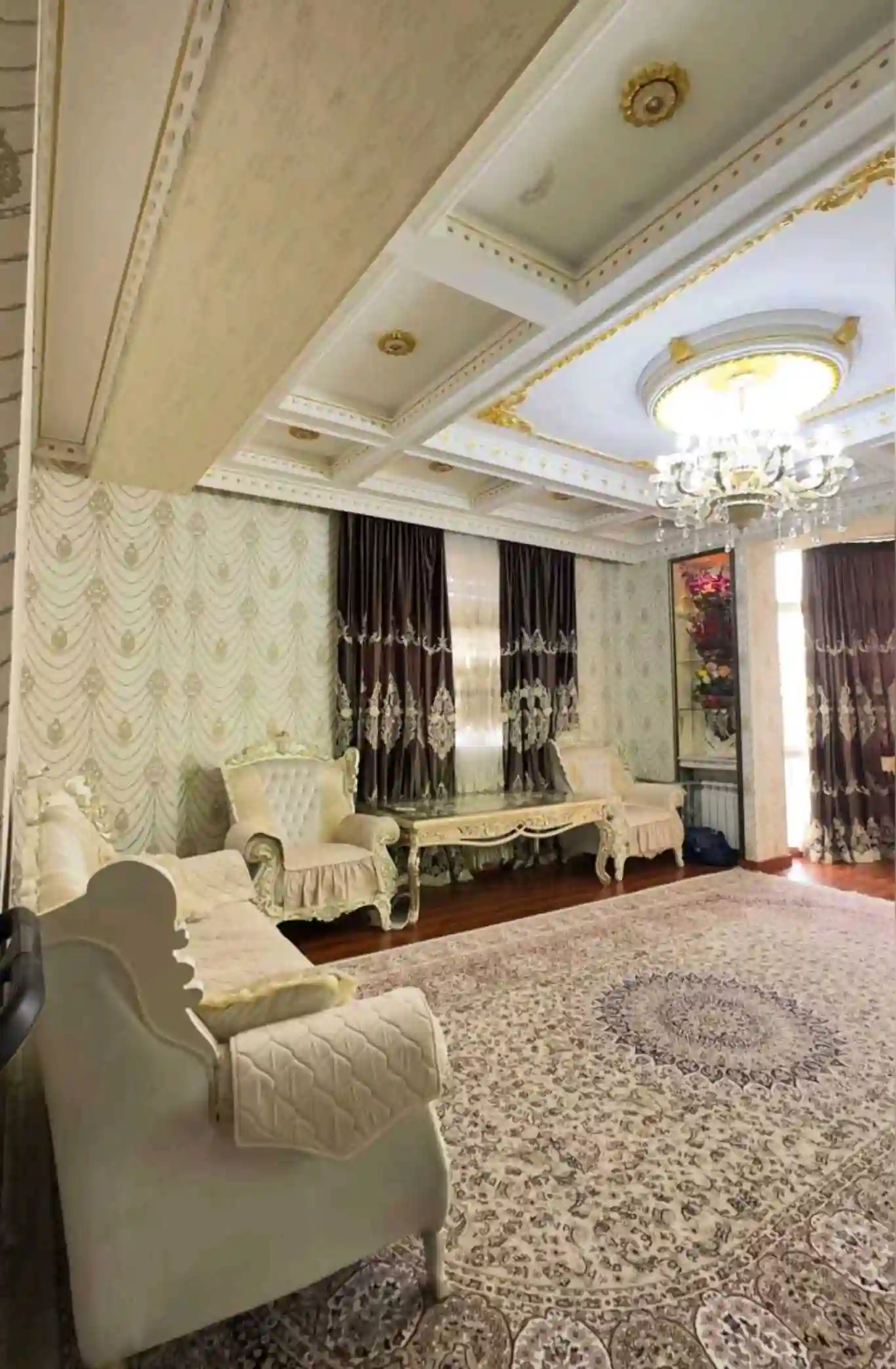 3-к квартира, 19 этаж, 128 м², Шохмансур