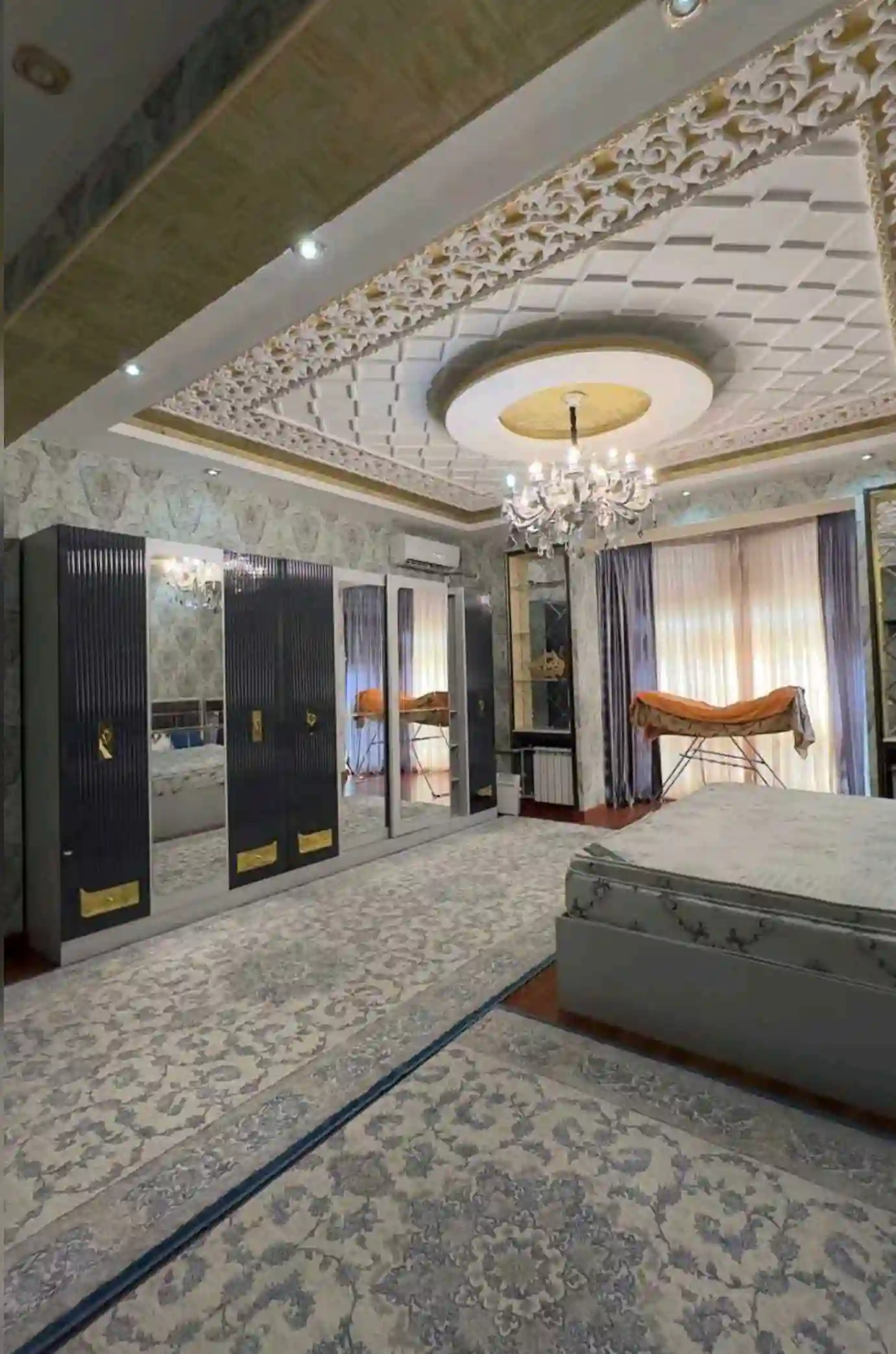 3-к квартира, 19 этаж, 128 м², Шохмансур