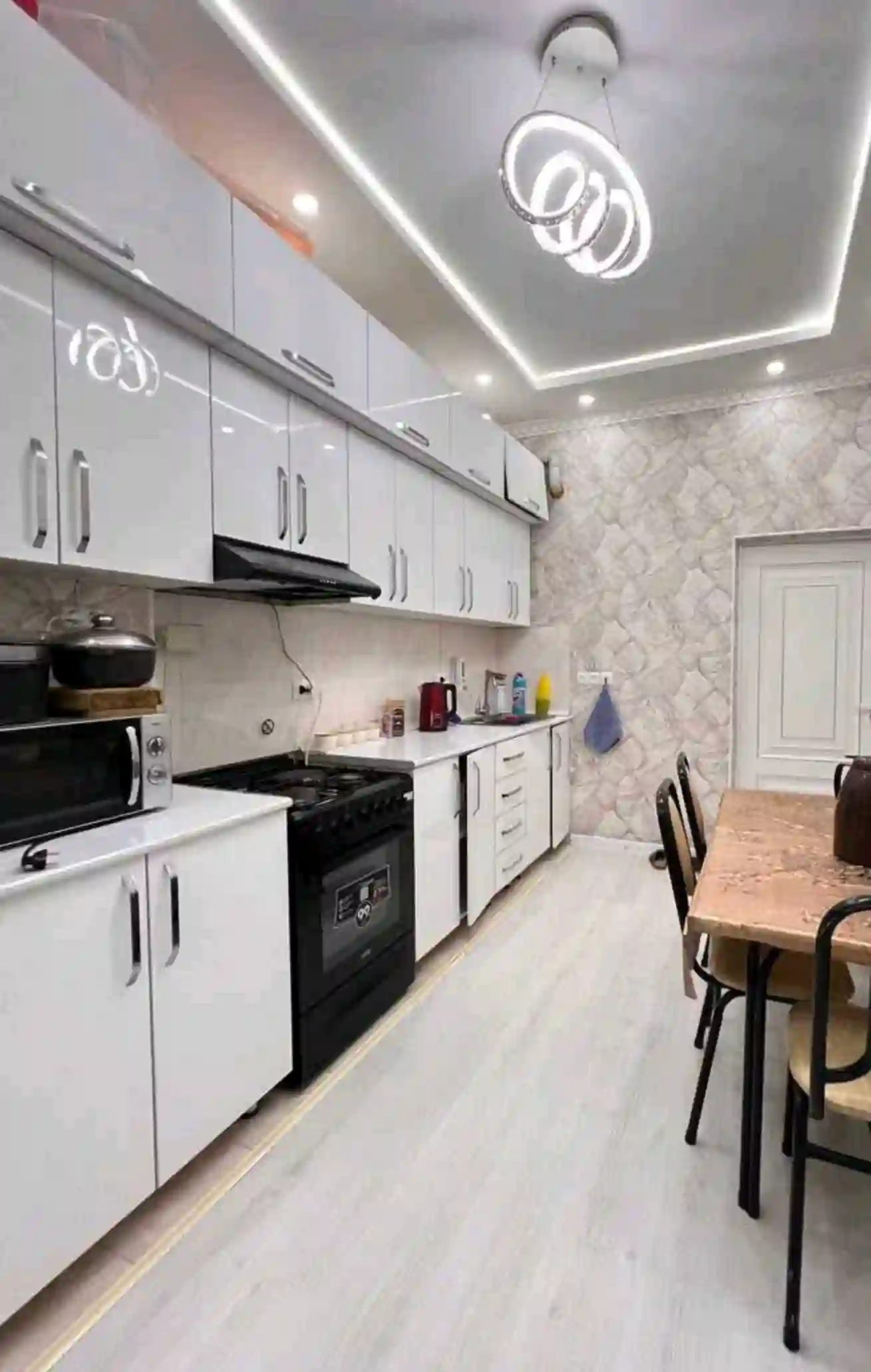 3-к квартира, 3 этаж, 103 м², Сино