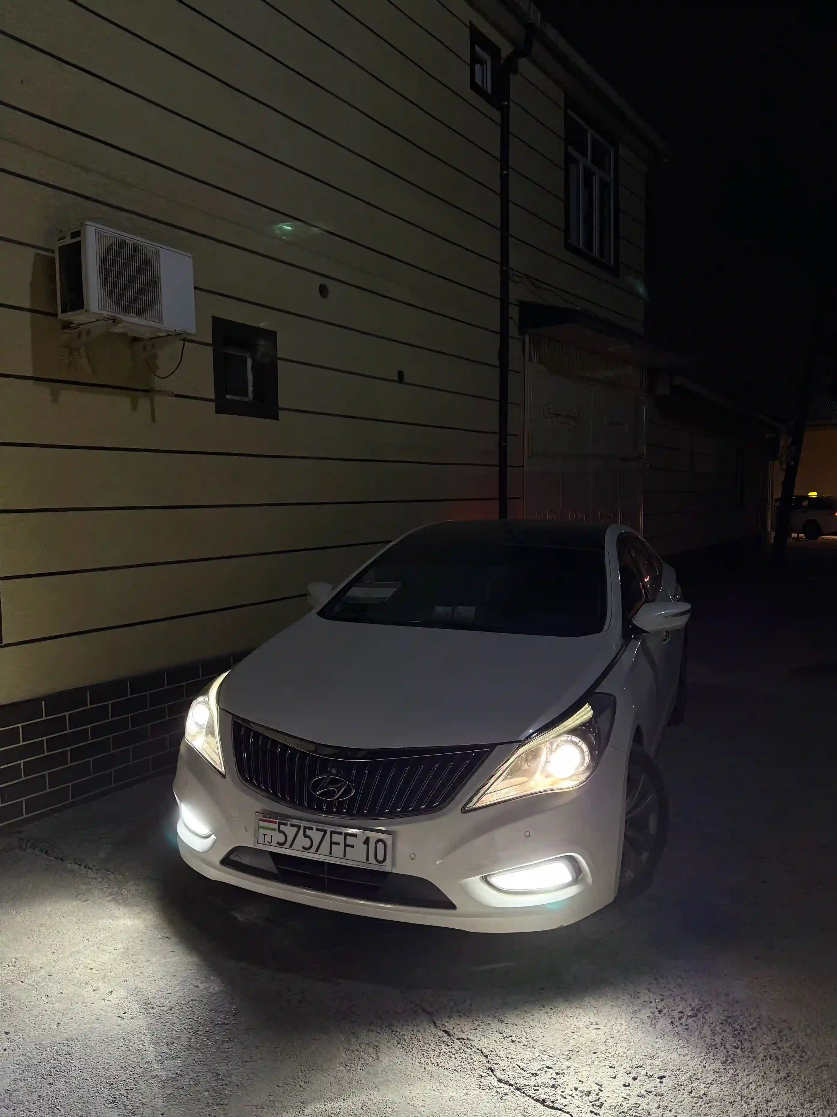 Hyundai Grandeur 2012
