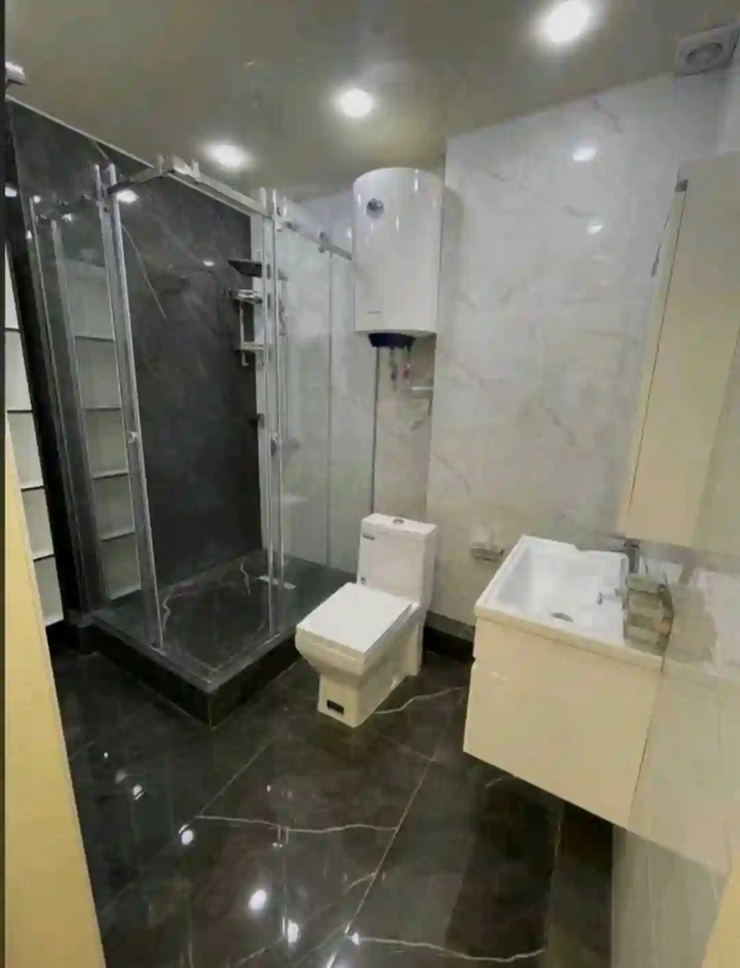 3-к квартира, 1 этаж, 106 м², Сино