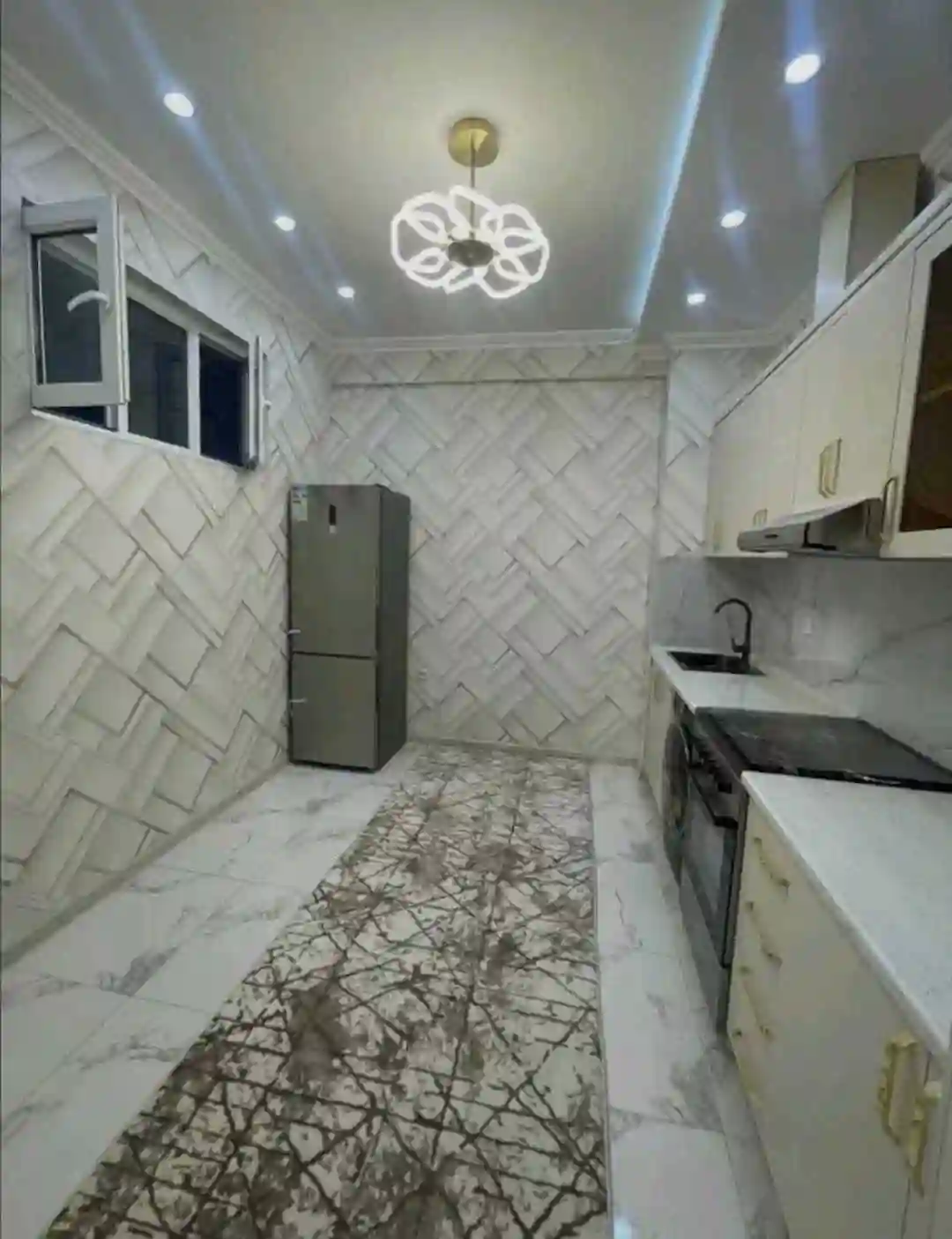 2-к квартира, 6 этаж, 69 м², Сино