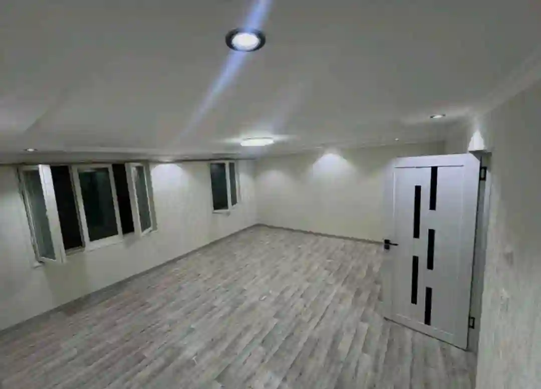 4-к квартира, 3 этаж, 78 м², Фирдавси