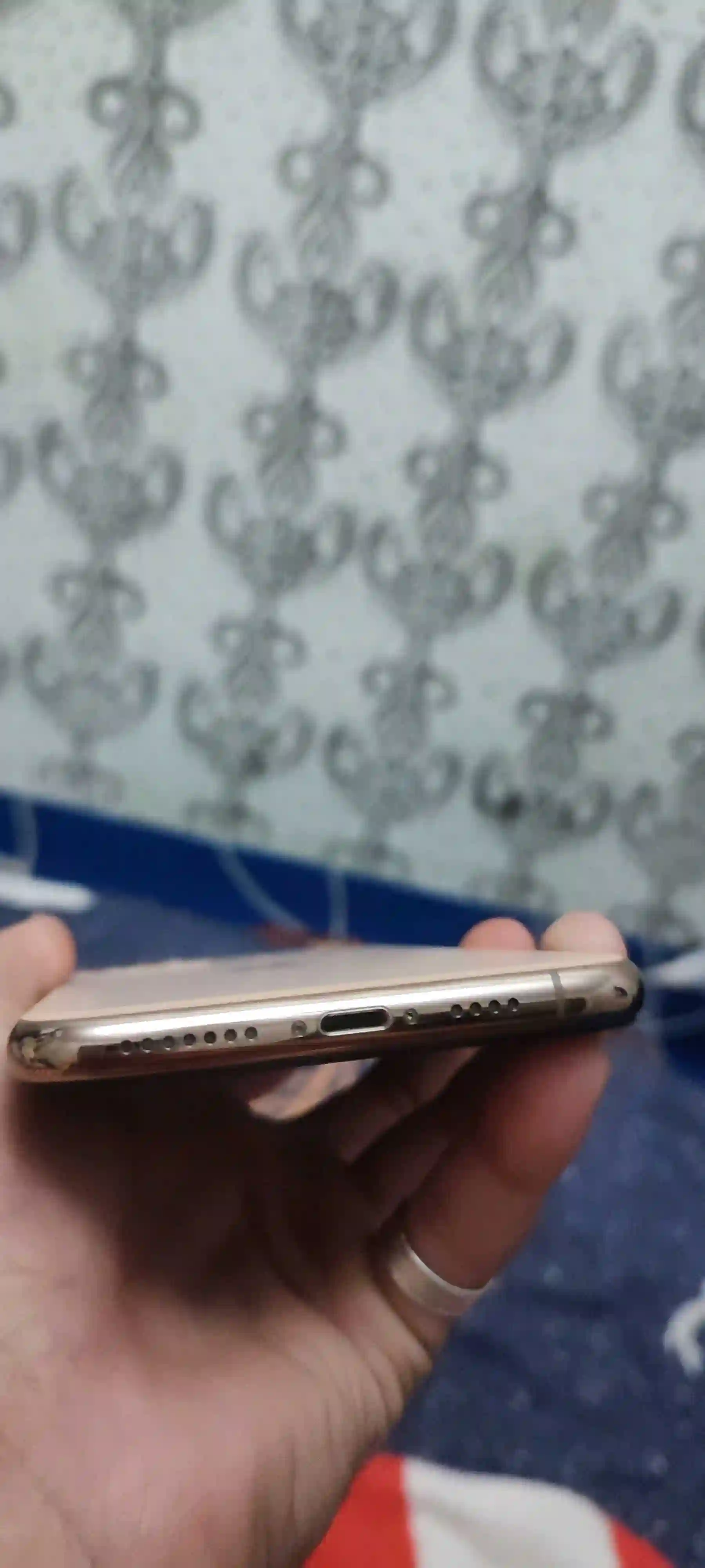 iPhone 11 Pro max 64gd gold colour 
