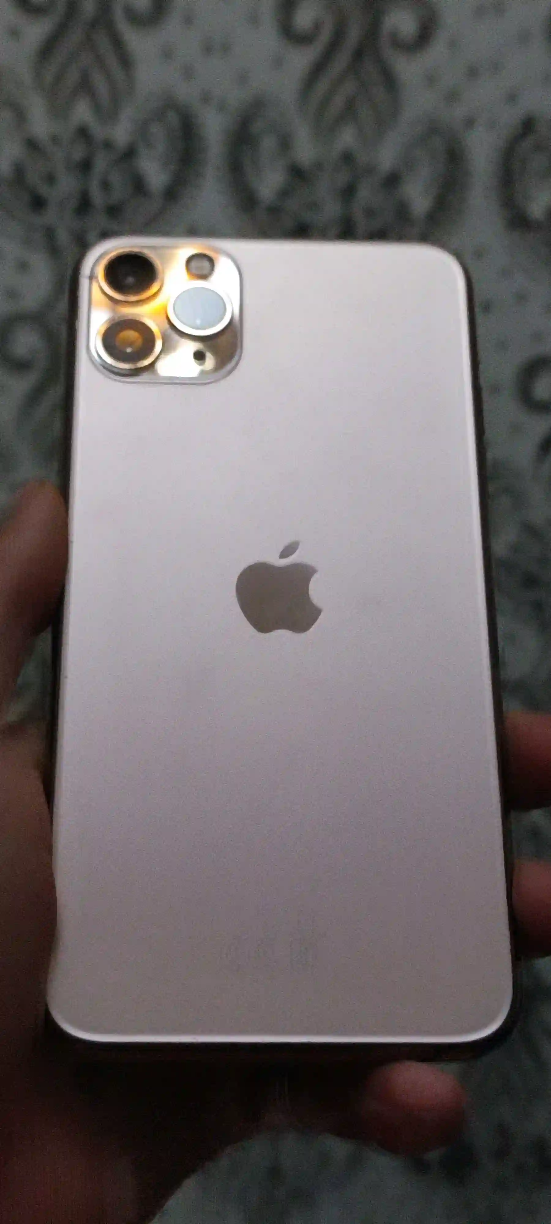 iPhone 11 Pro max 64gd gold colour 
